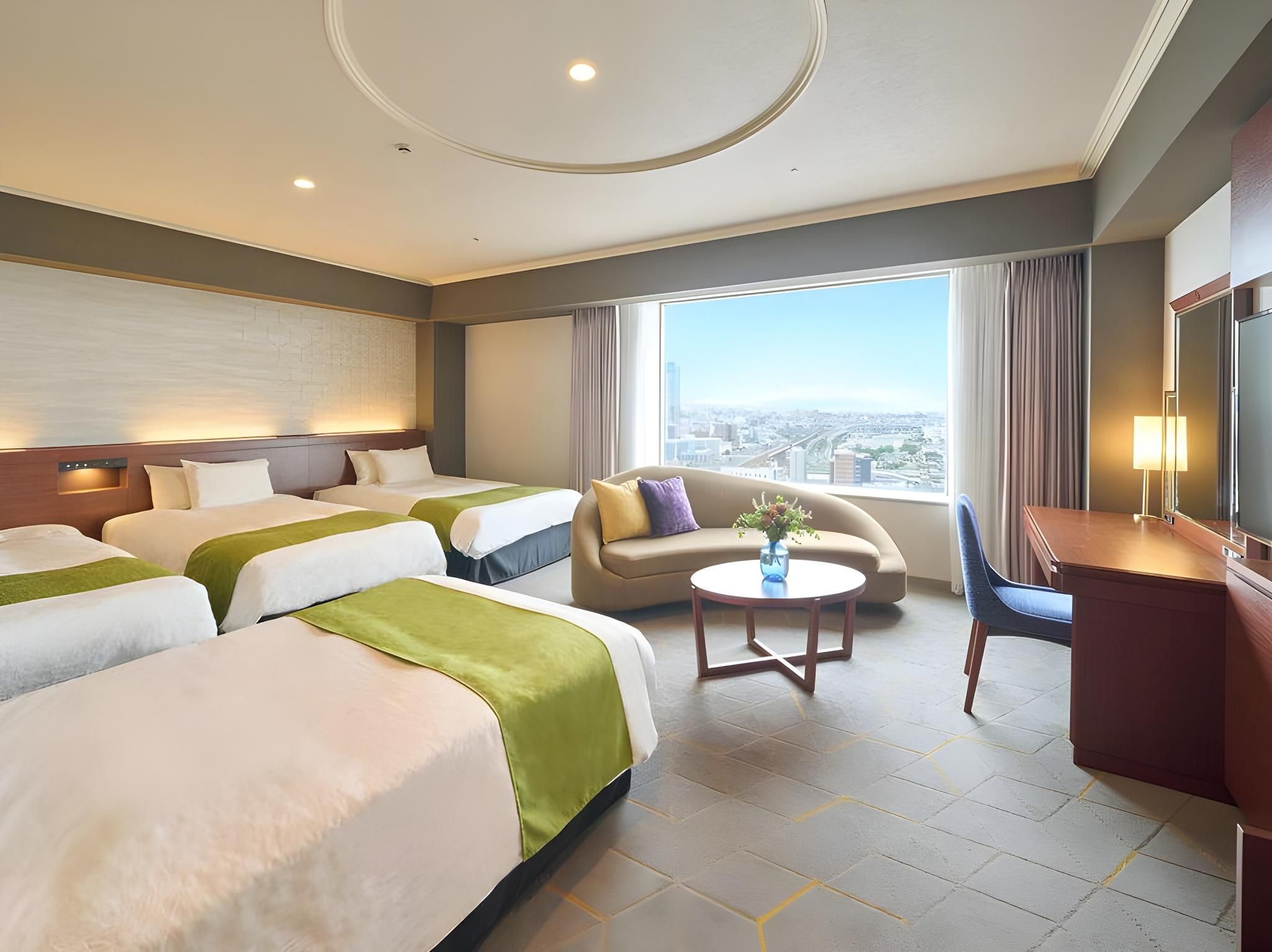 Deluxe Twin Room (14th-23rd Superior Floor) - Non-Smoking