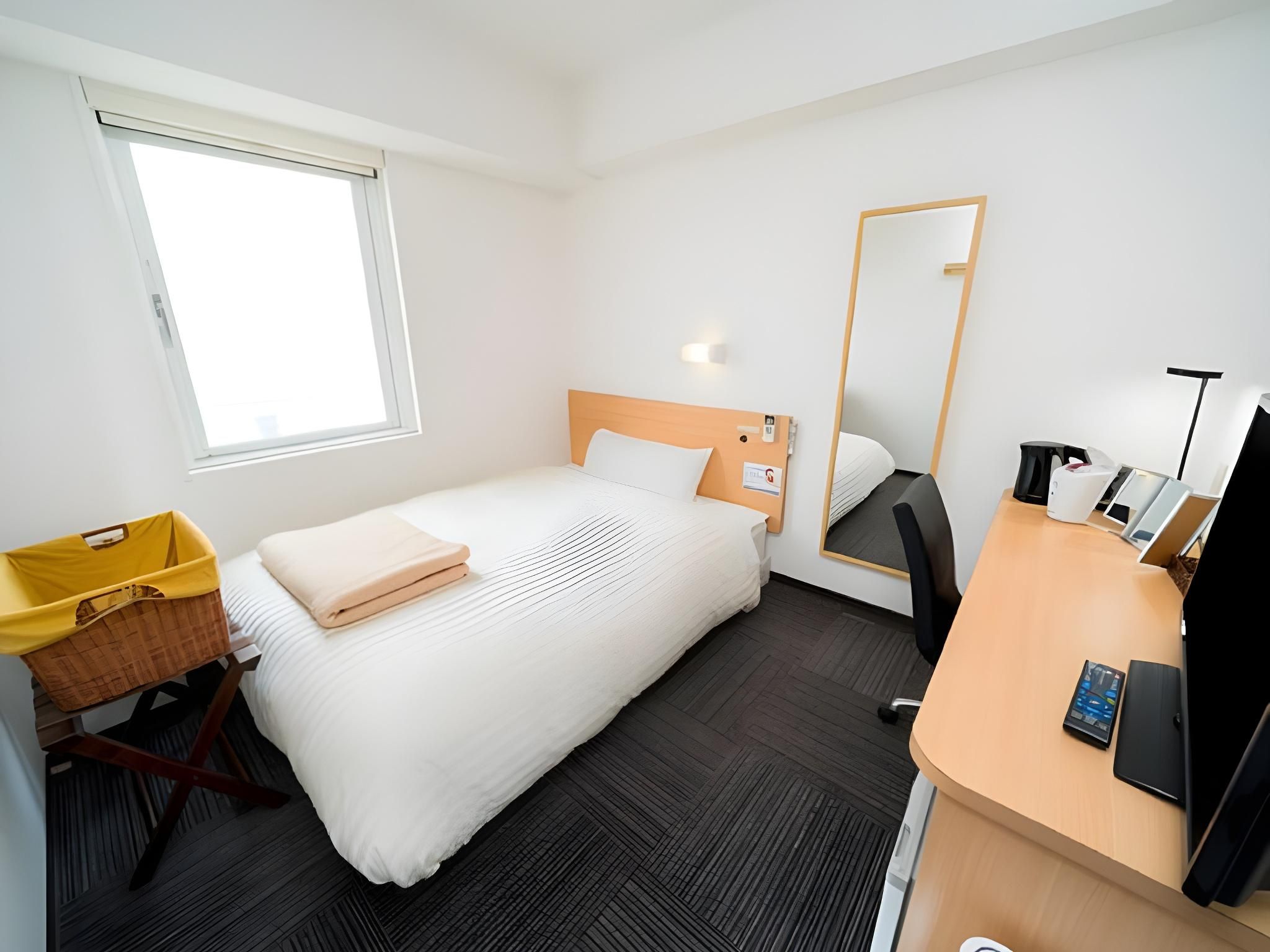 Female Only Room