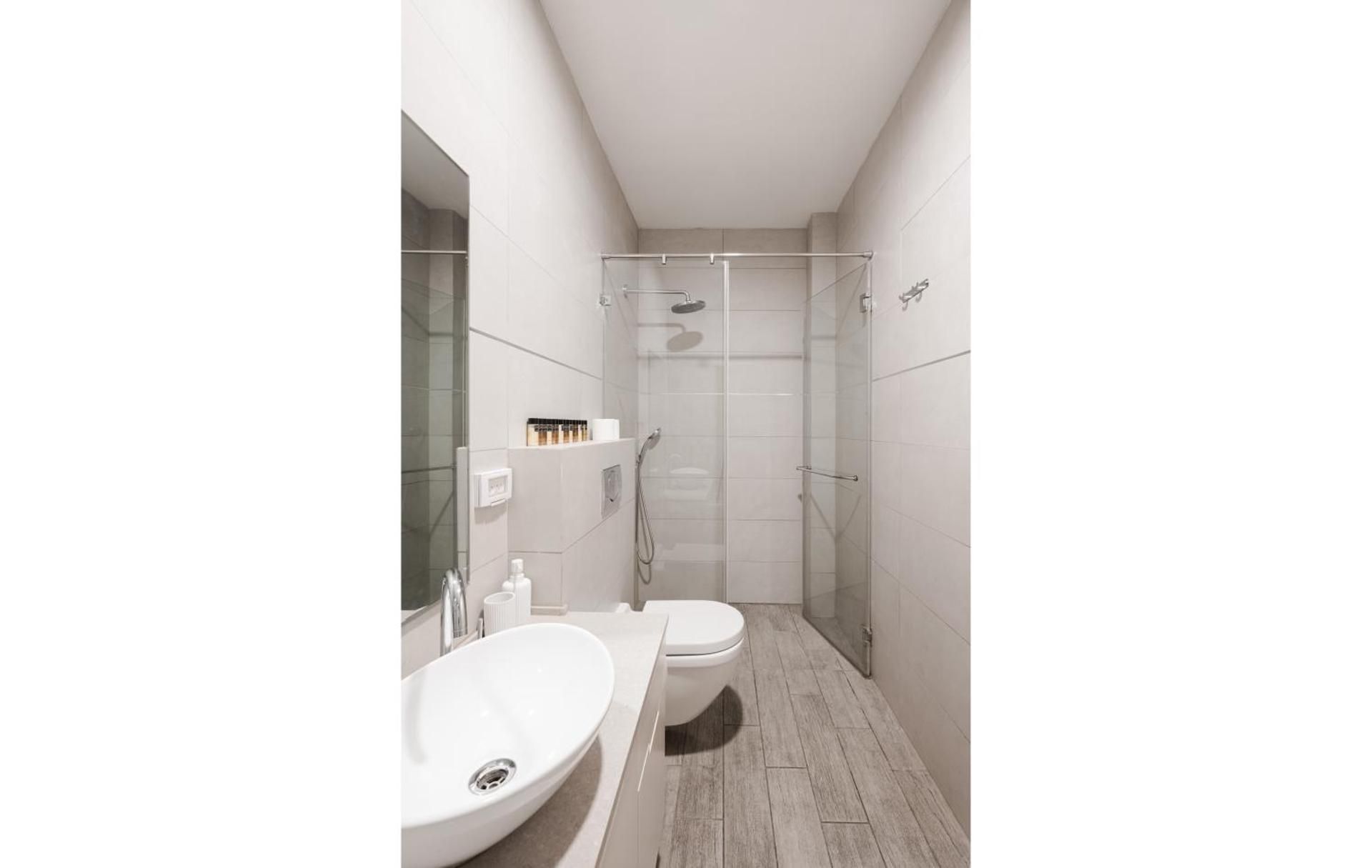 Superior One-Bedroom Apartment with Balcony