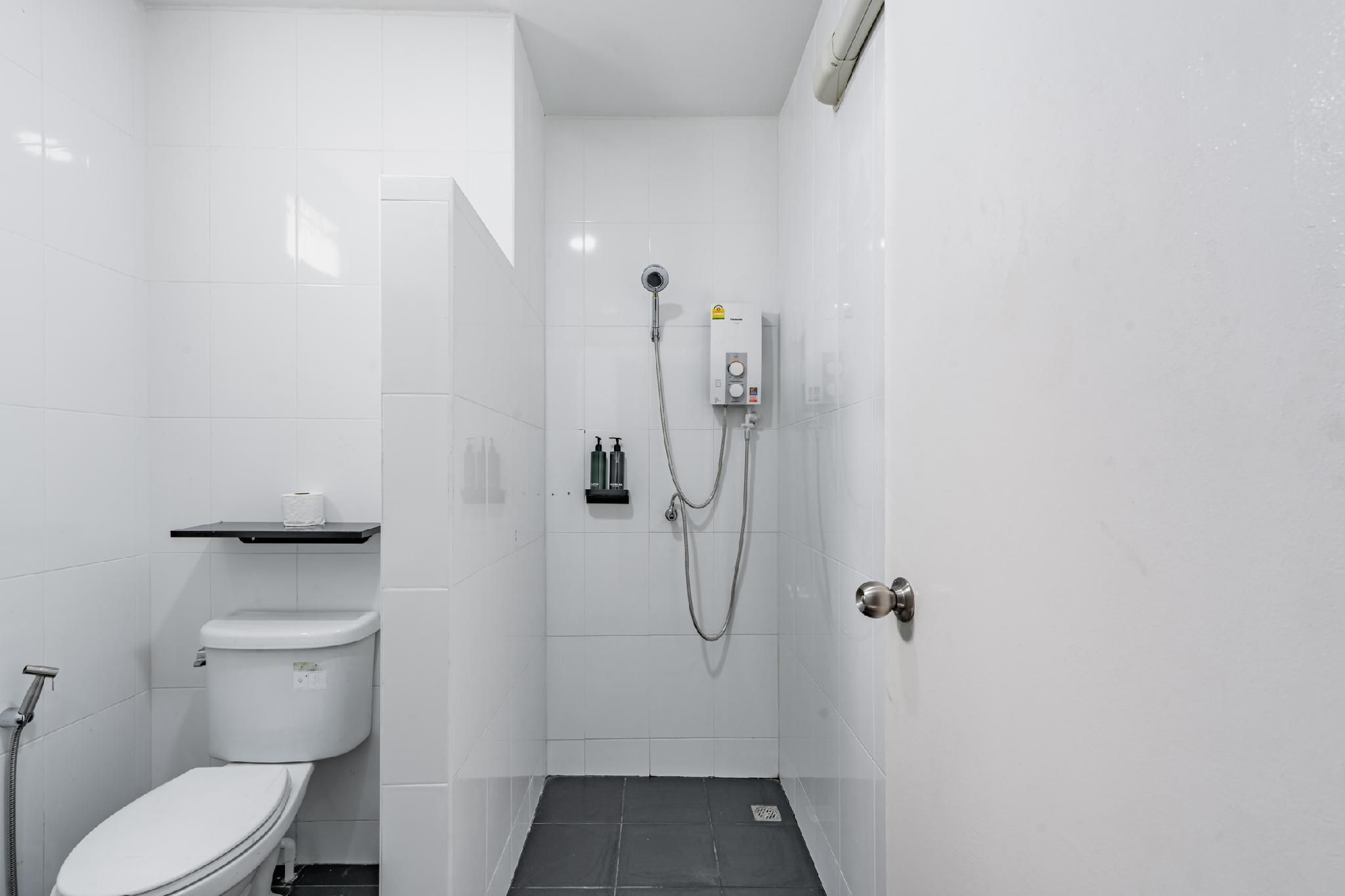 Terminal2 Hotel Phukettown Standard Twin Room 2