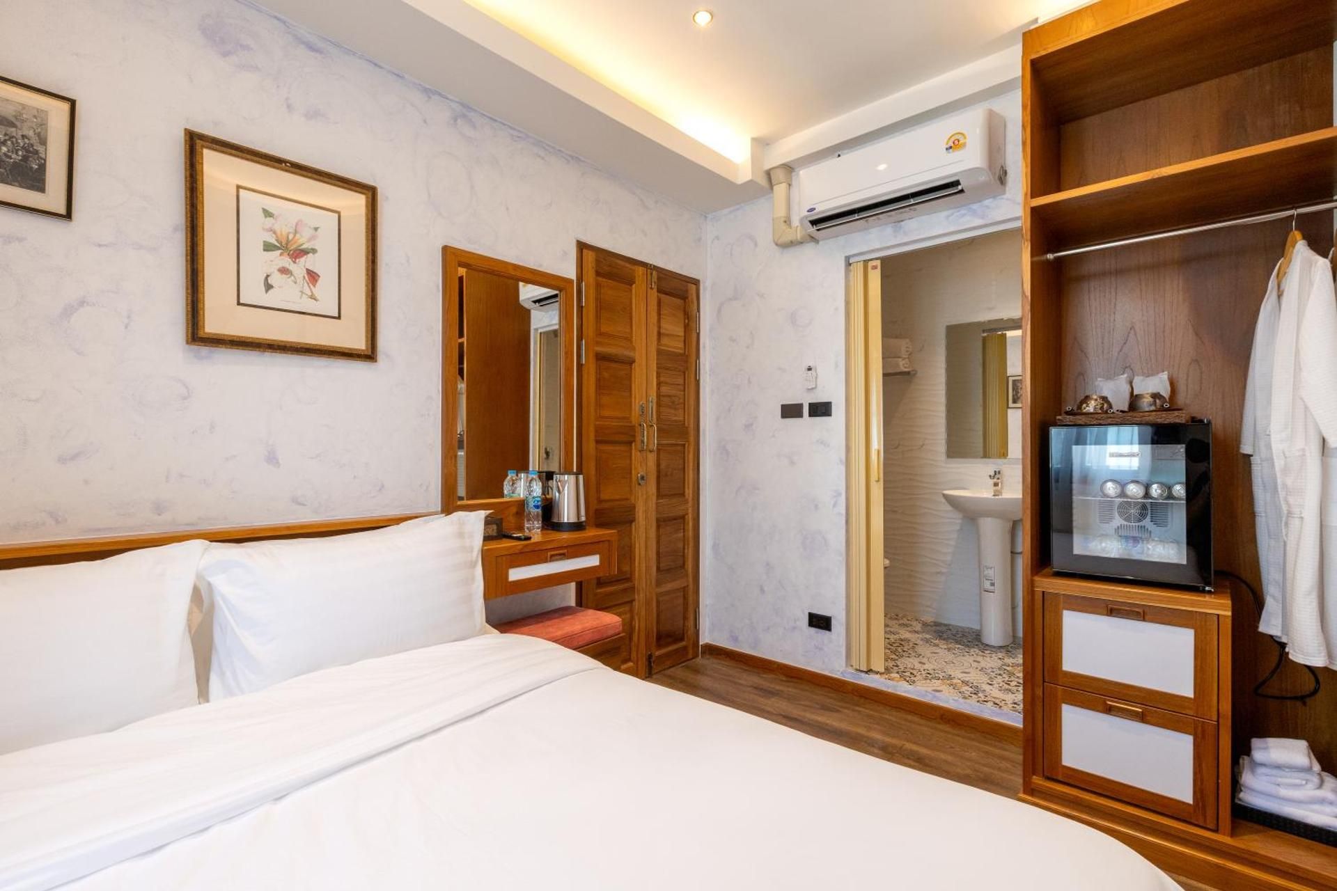 Twelve 8 Boutique House Double Room 2