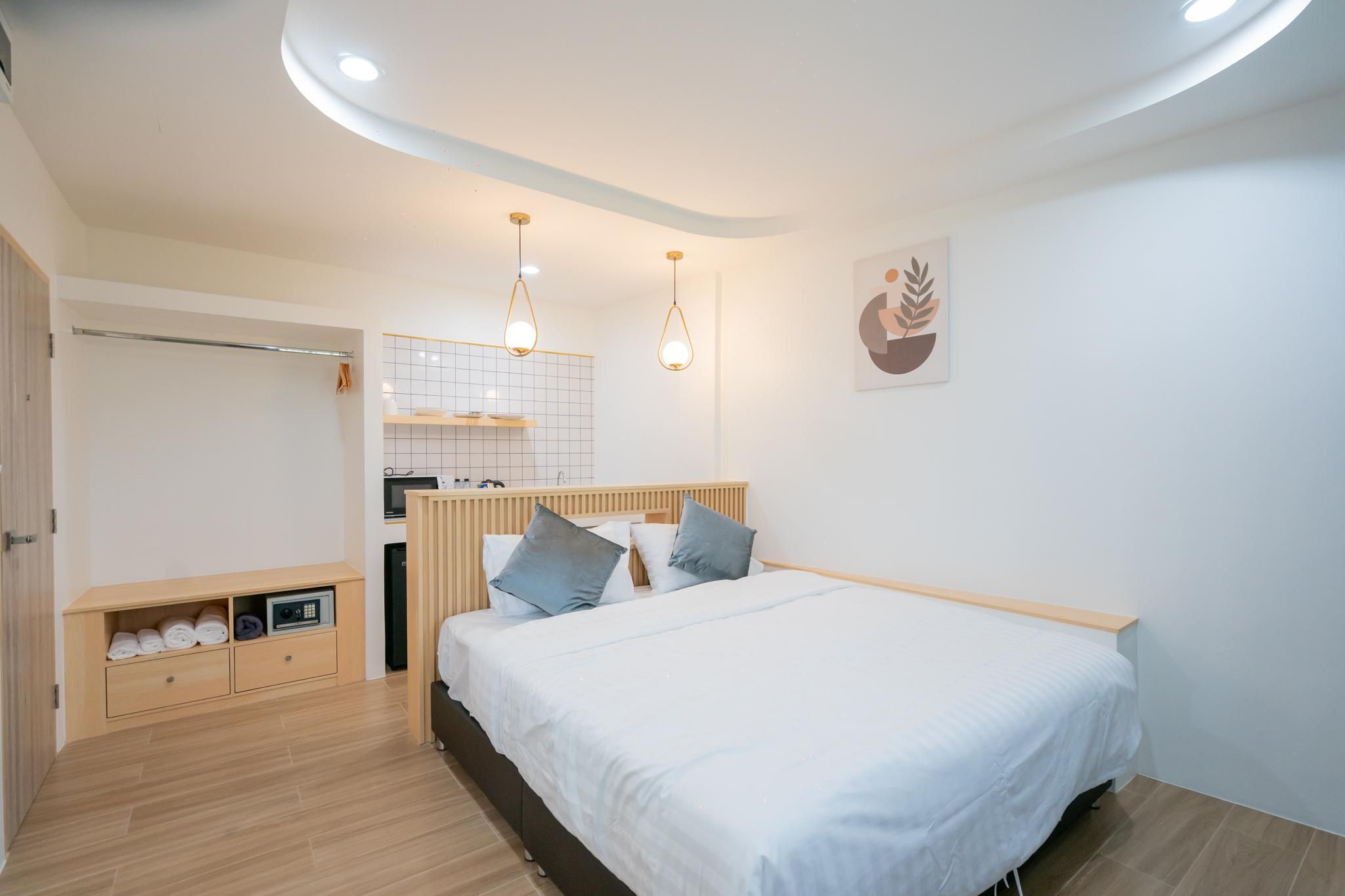 Standard Deluxe Double Room