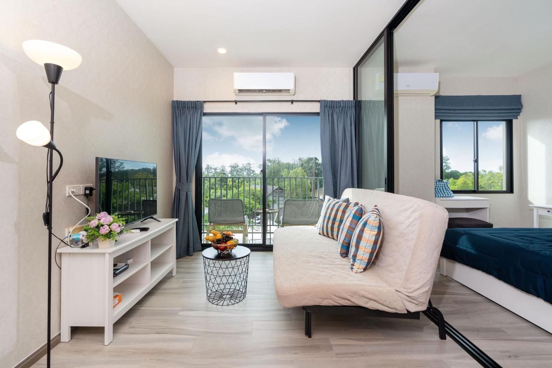 Apartment with Balcony