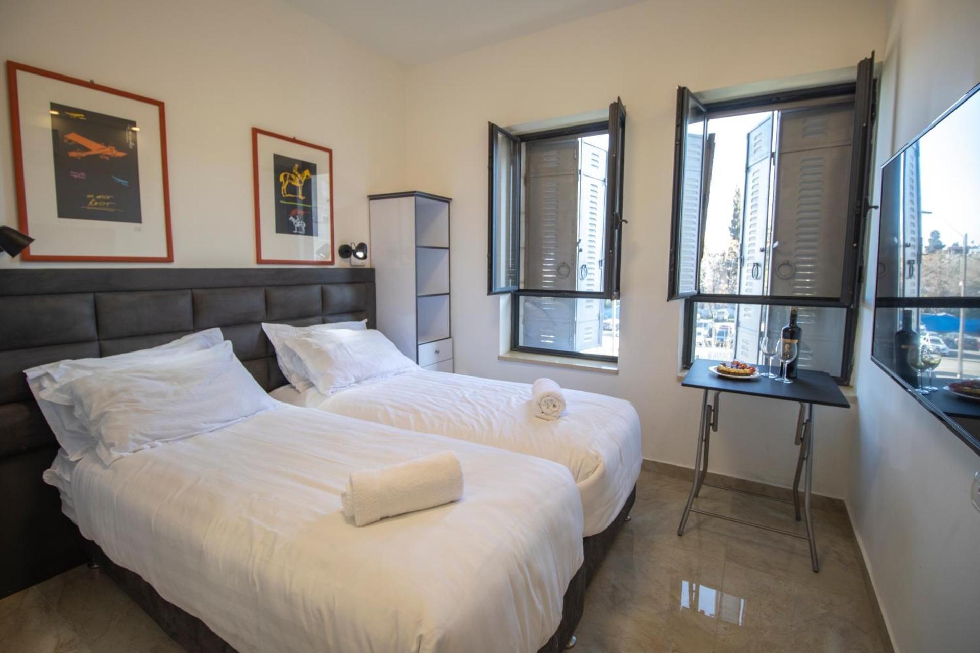 Apartment - Split Level
