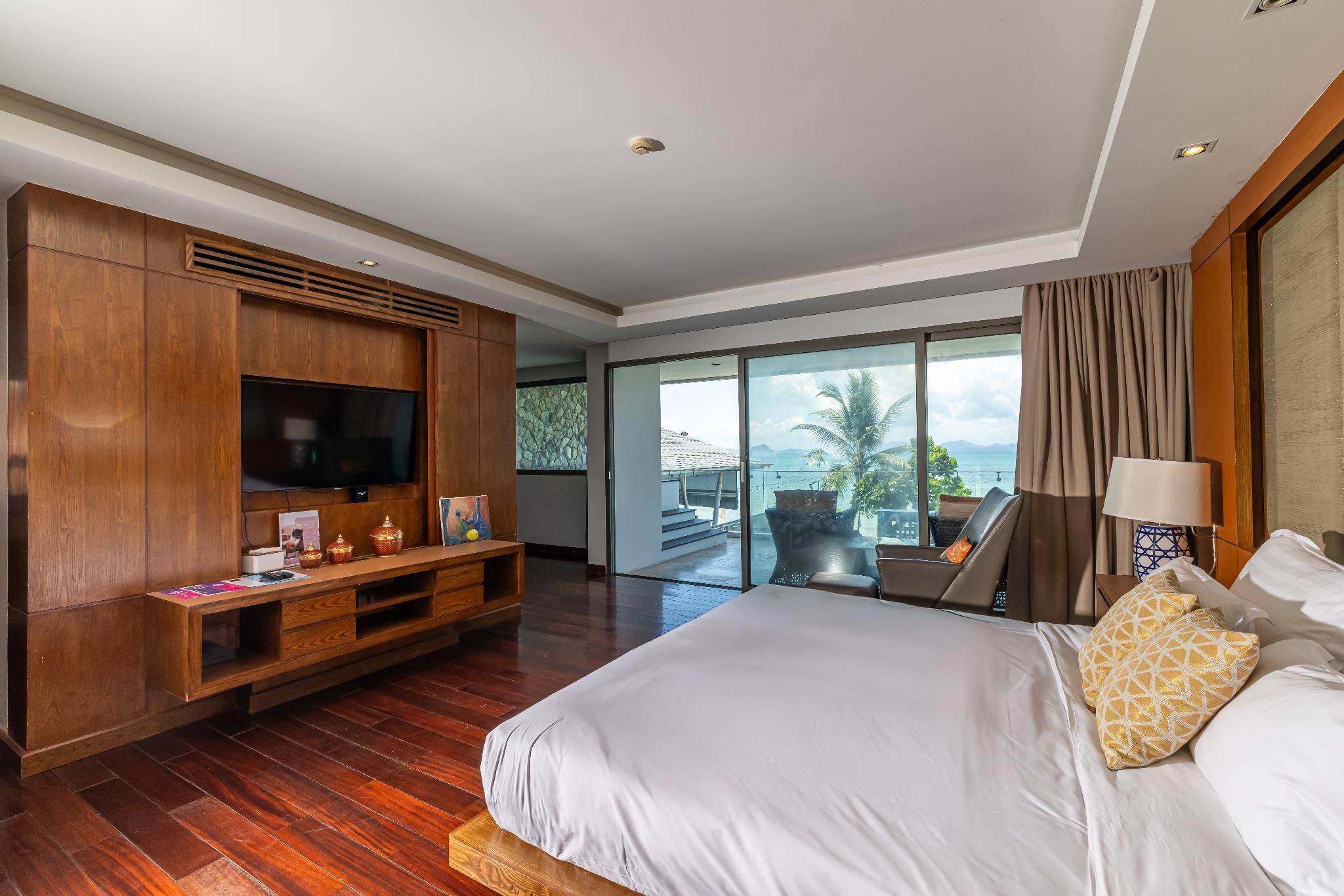 2-Bedroom Villa with Kitchen and Private Pool