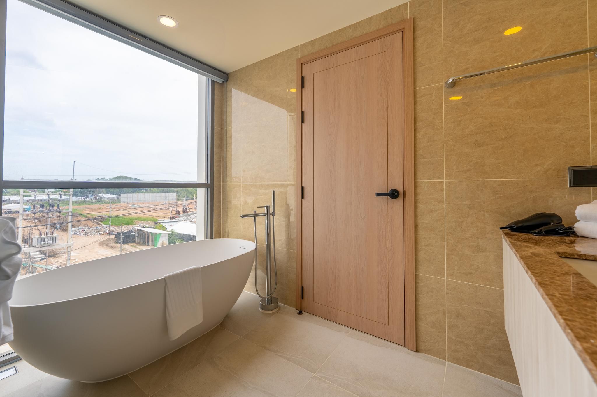 2 Bedroom Suite