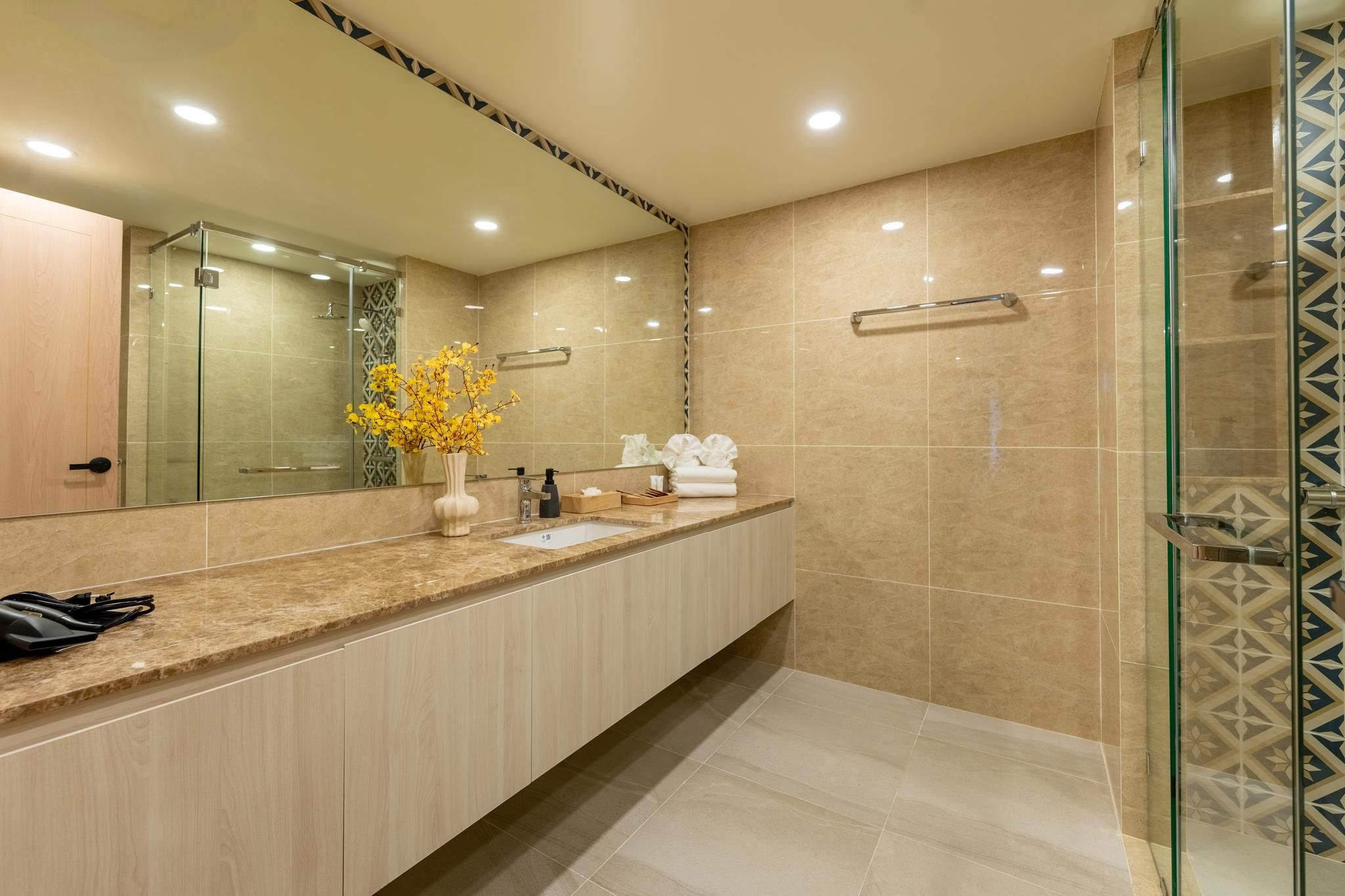 1 Bedroom Suite