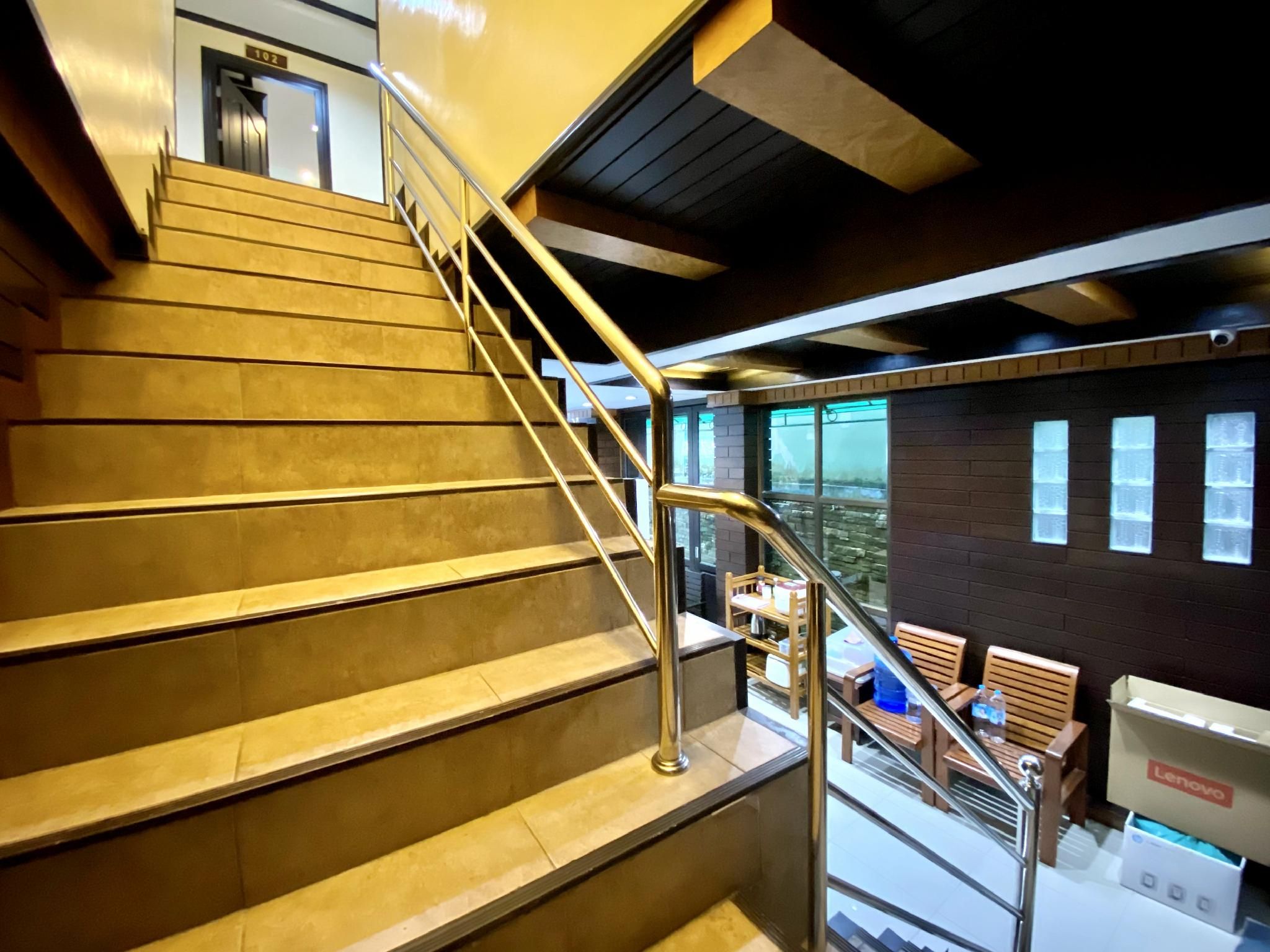 ae697db87dafb0f197b1e8bff00f78ad