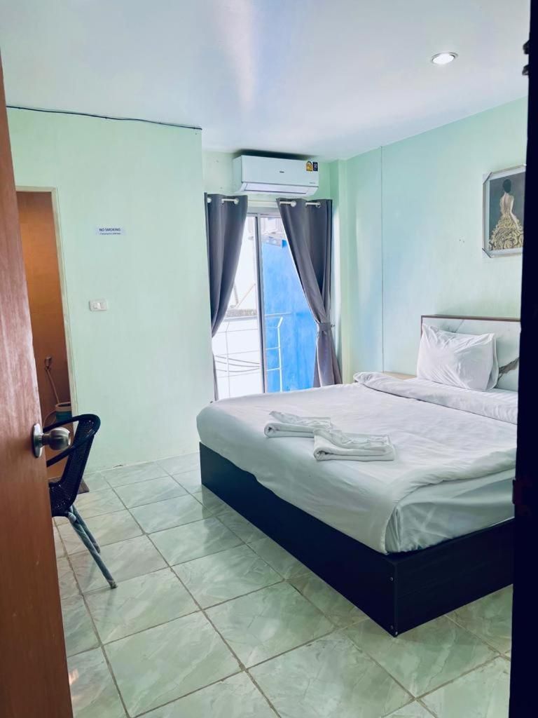 Deluxe Room for 2 People