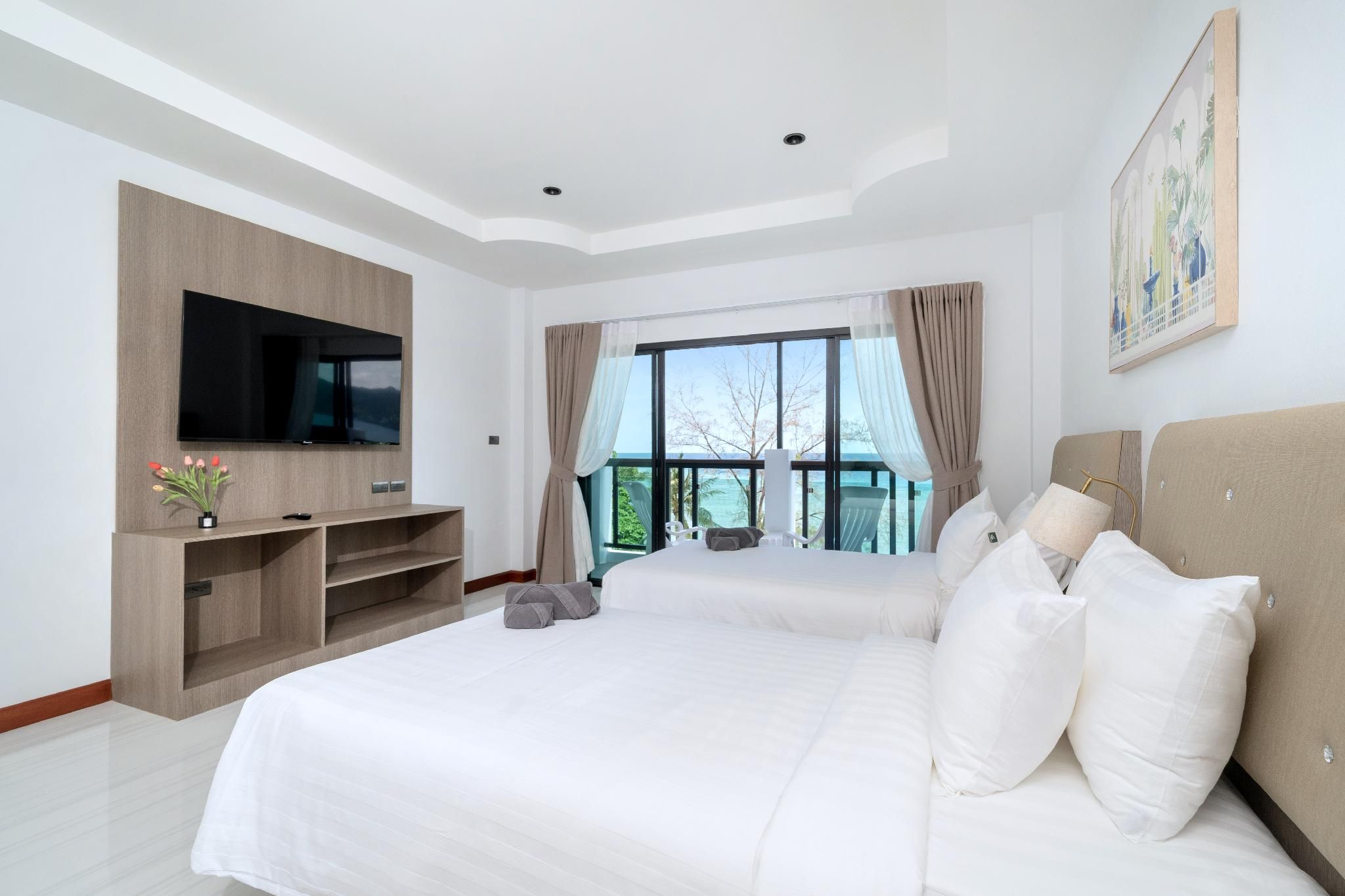 The Hideout Beachfront