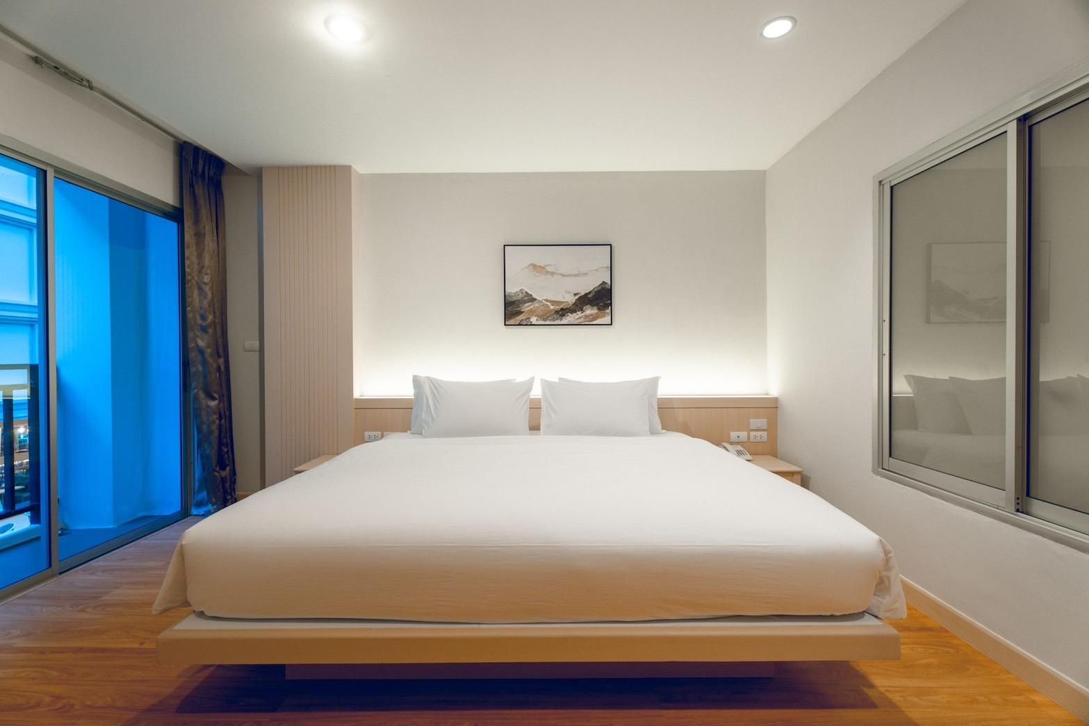 Suite King - City View