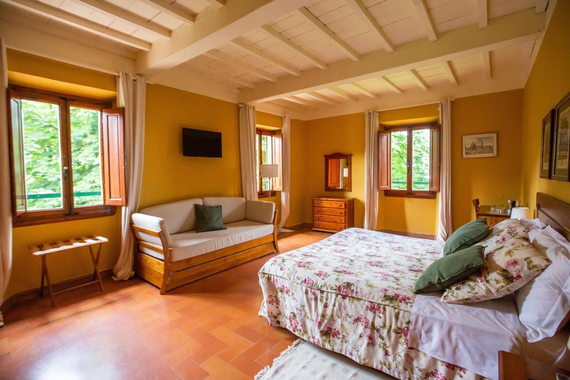 Large Double Room