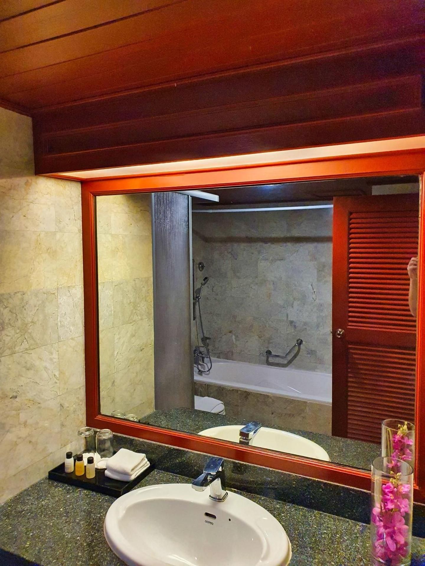 Deluxe Twin Room with Sea View