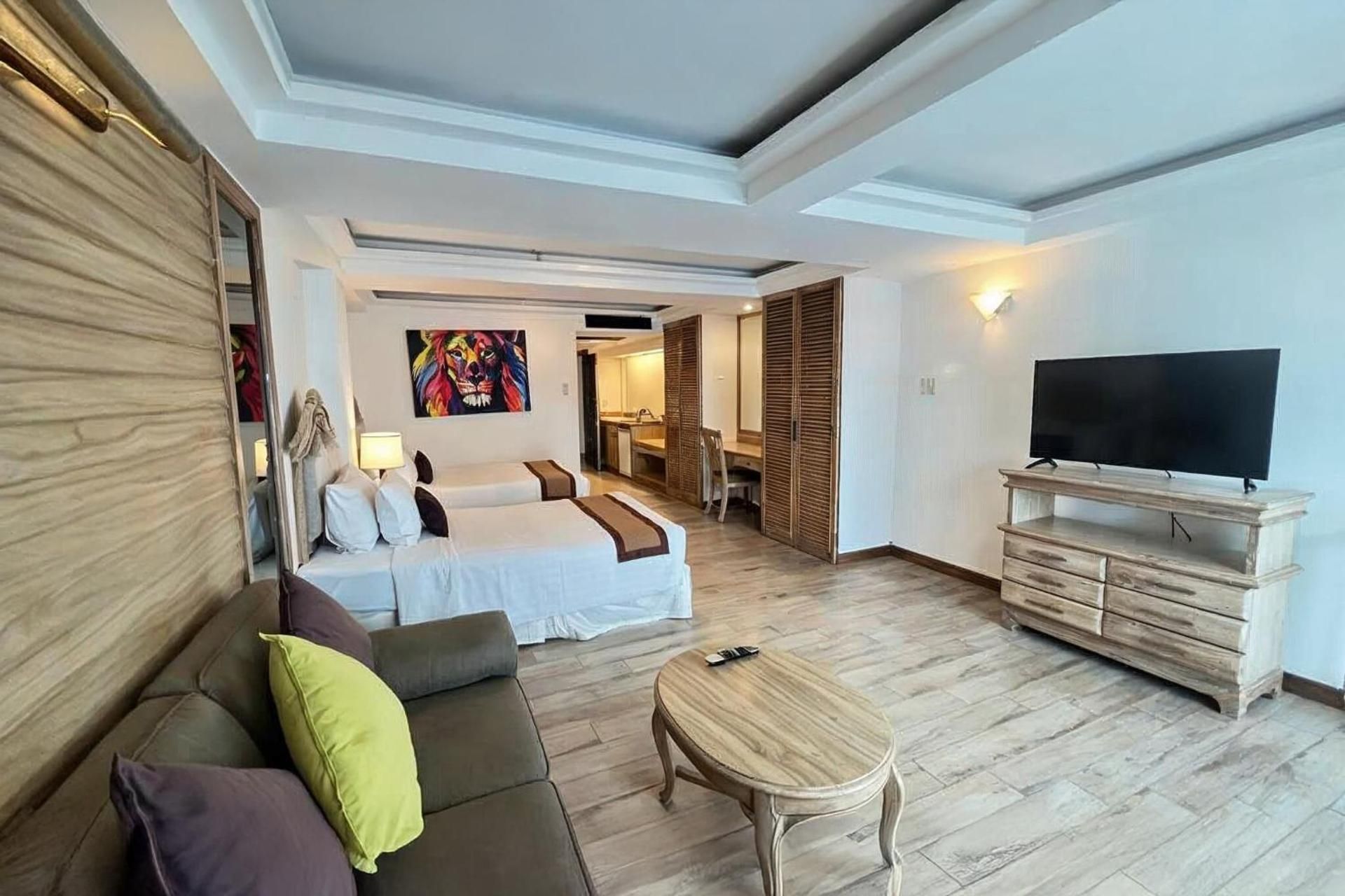 Deluxe Twin Room with Sea View