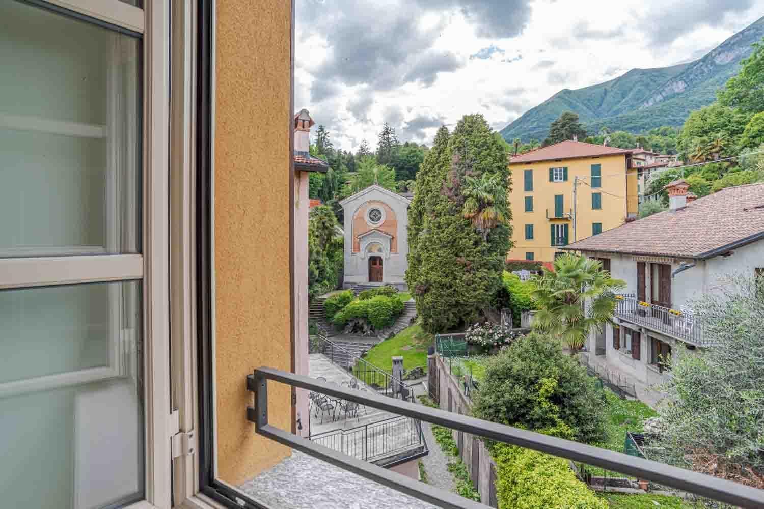 Deluxe Apartment with Garden View