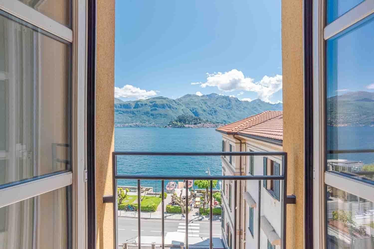 Two-Bedroom Apartment with Lake View