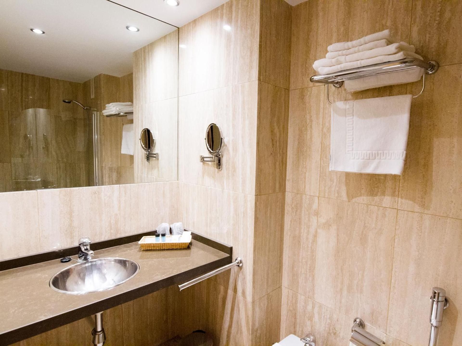 Standard Suite