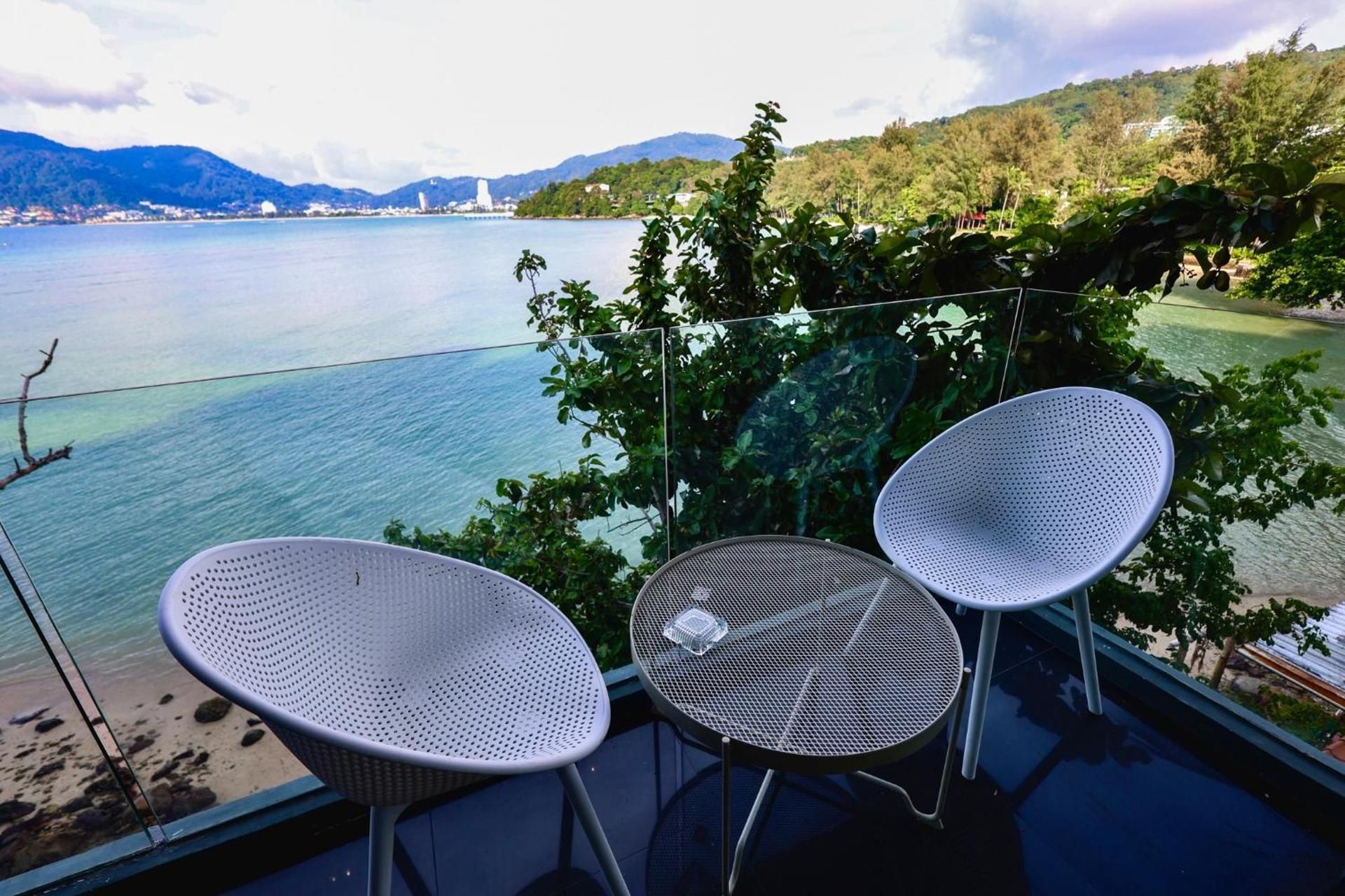 One-Bedroom Premium Apartment with Ocean View
