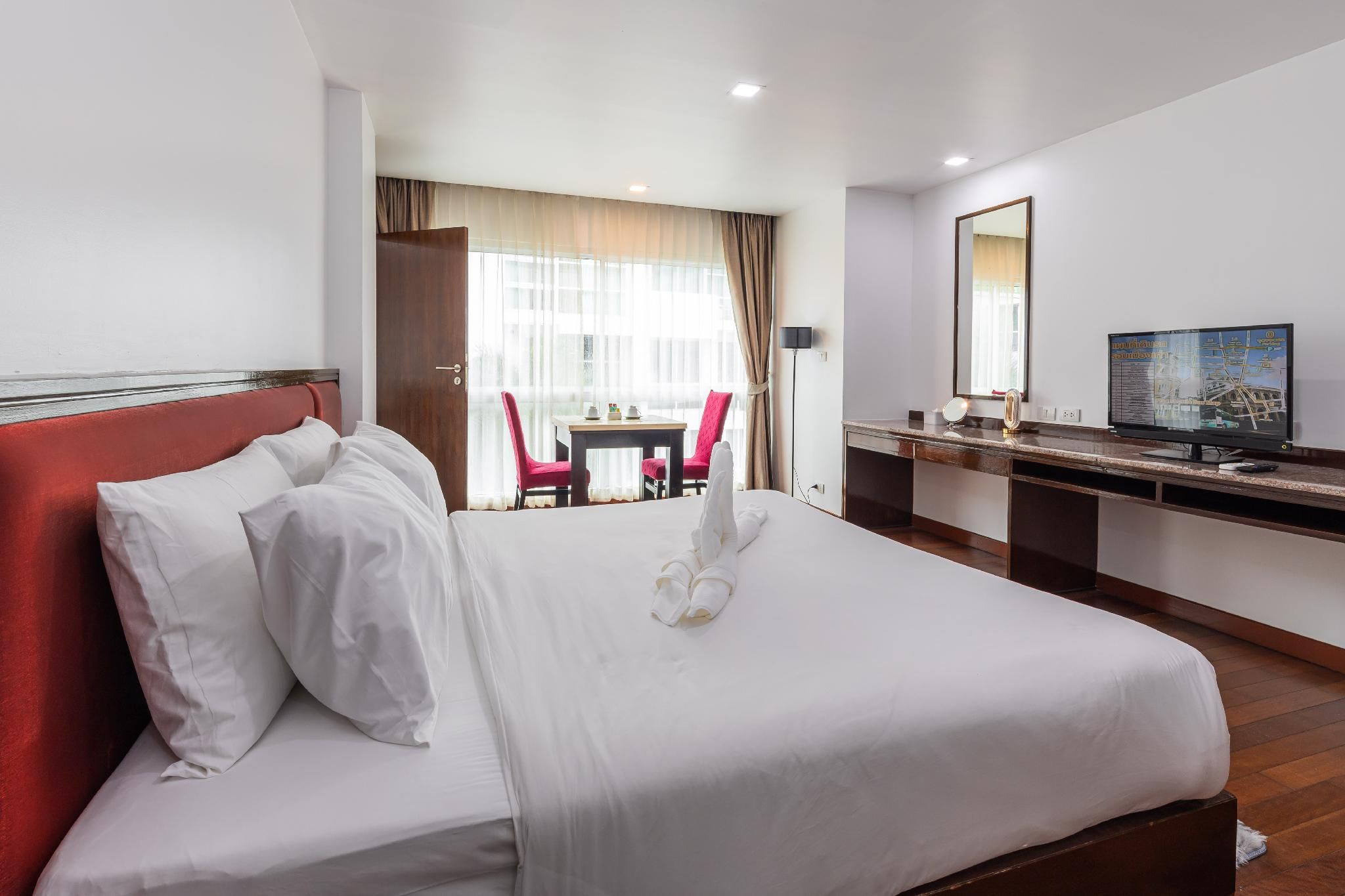 Deluxe Plus Connecting King Rooms