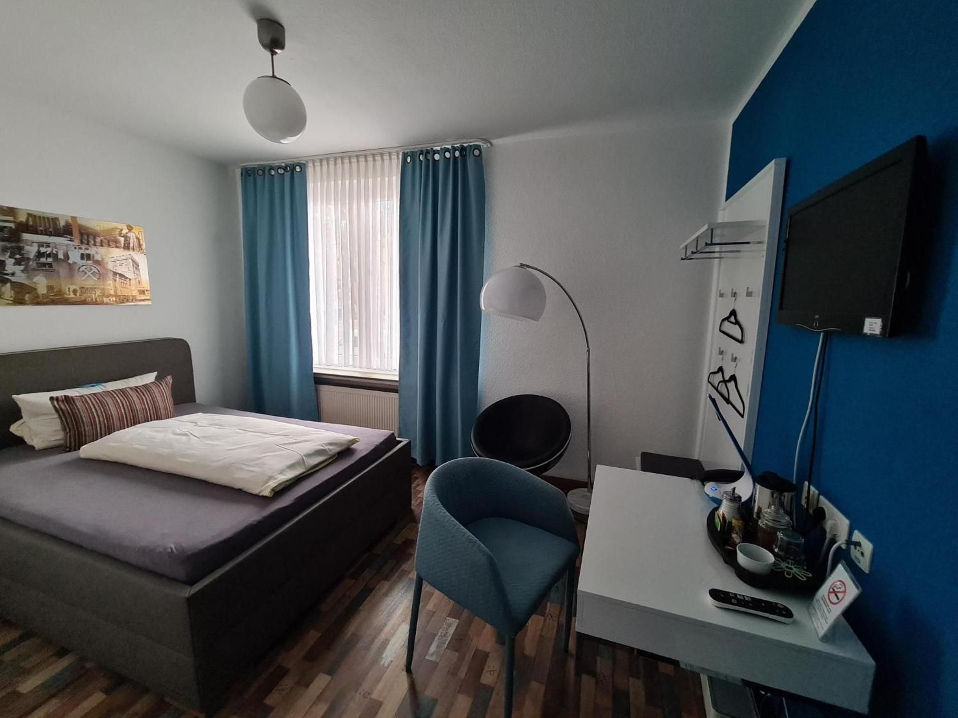 Single Room Hotel