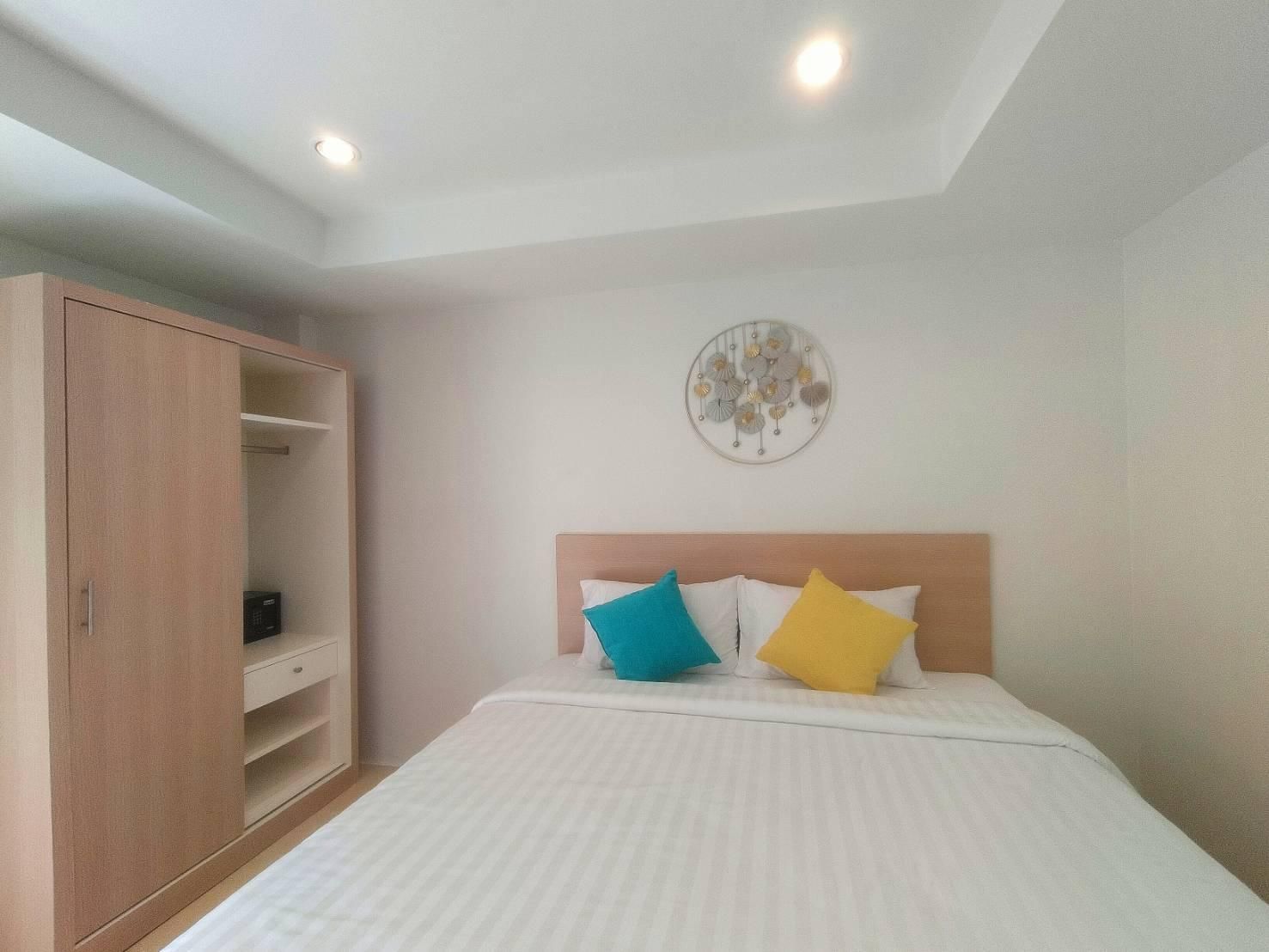 Deluxe Double or Twin