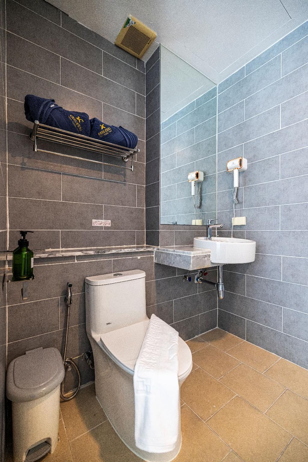 2 Bed Twin Superior Room