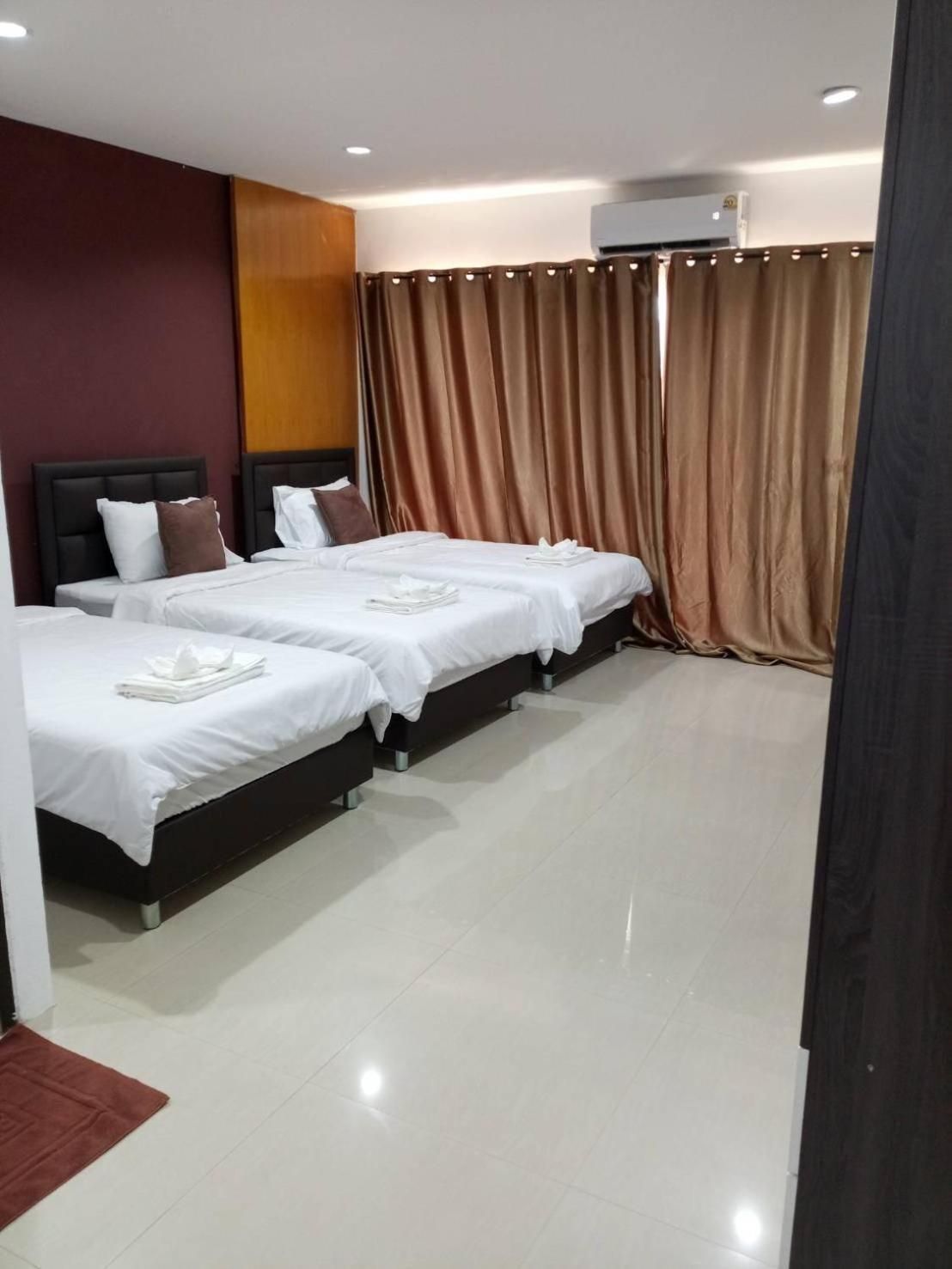 Double Room with Balcony (2 Adults + 1 Child)