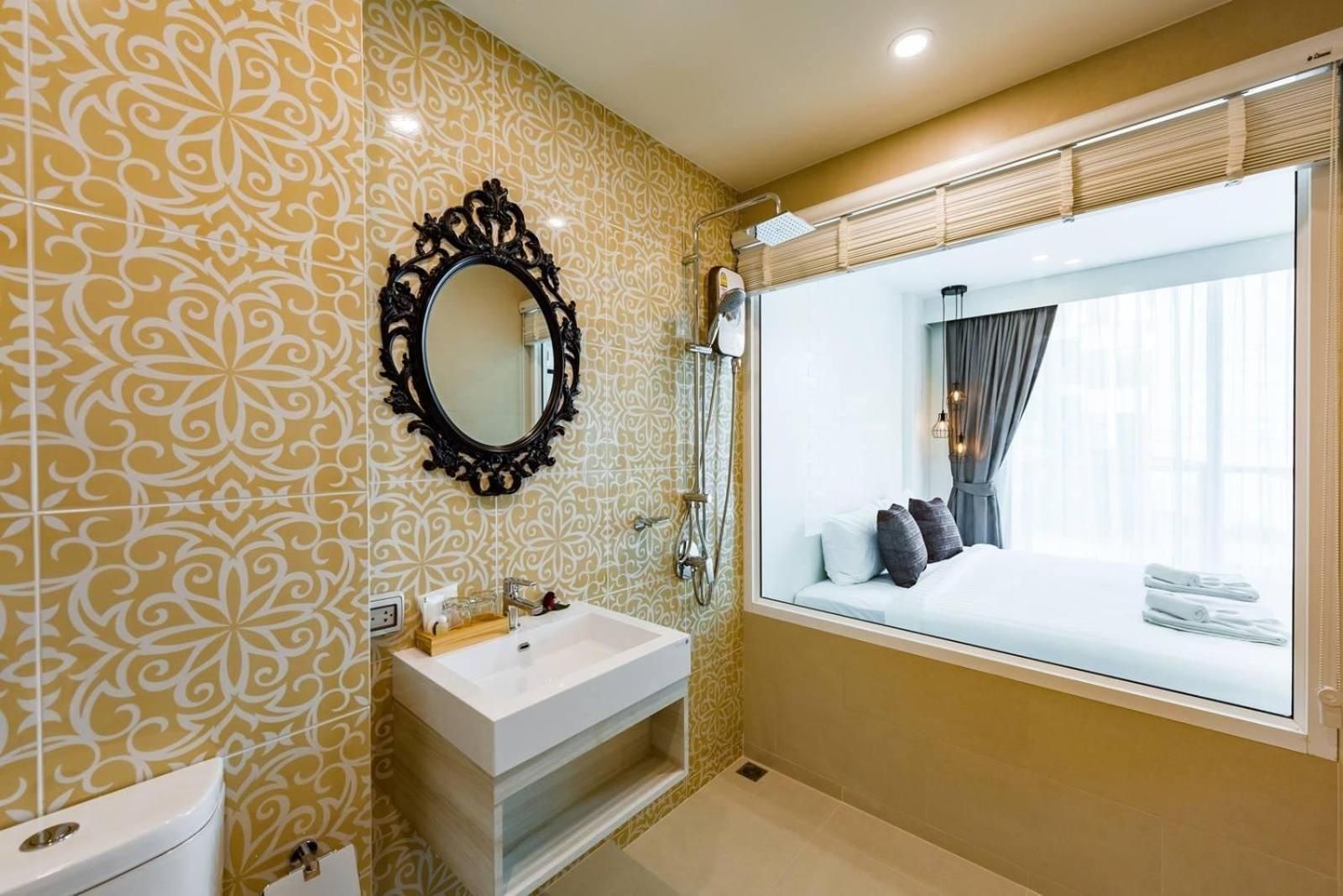 LullaBella Hotel Patong King Suite with Balcony 2