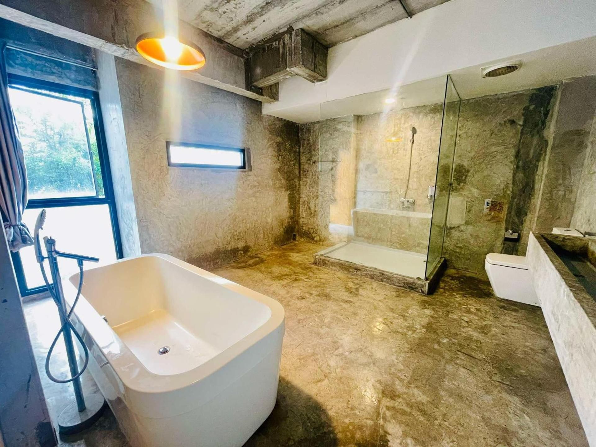 Ella Lamoon Family Room 2