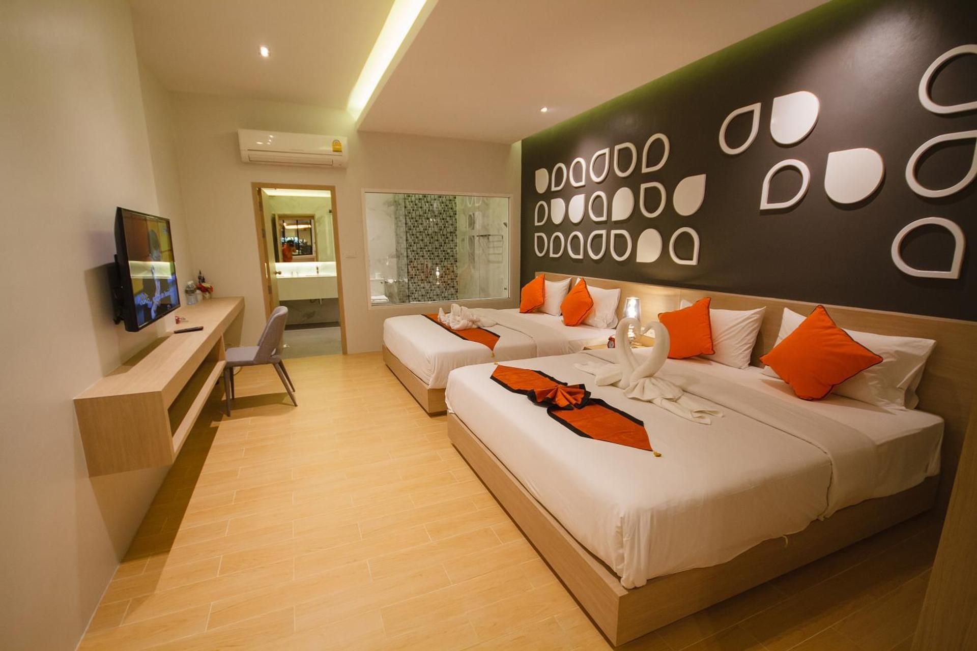 DELUXE APARTMENT