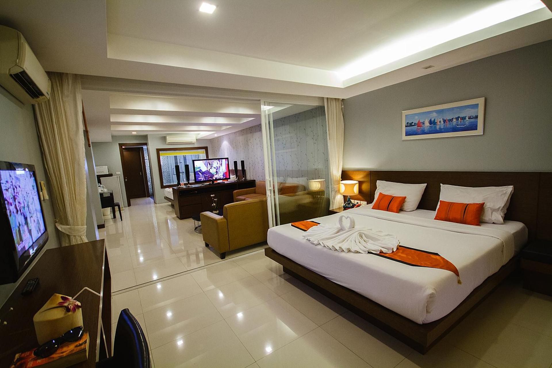 Deluxe Family Room