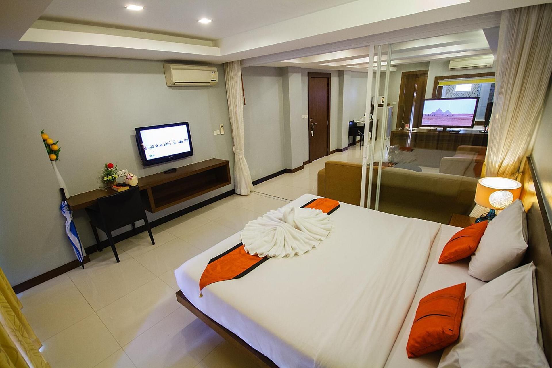 Deluxe Family Room