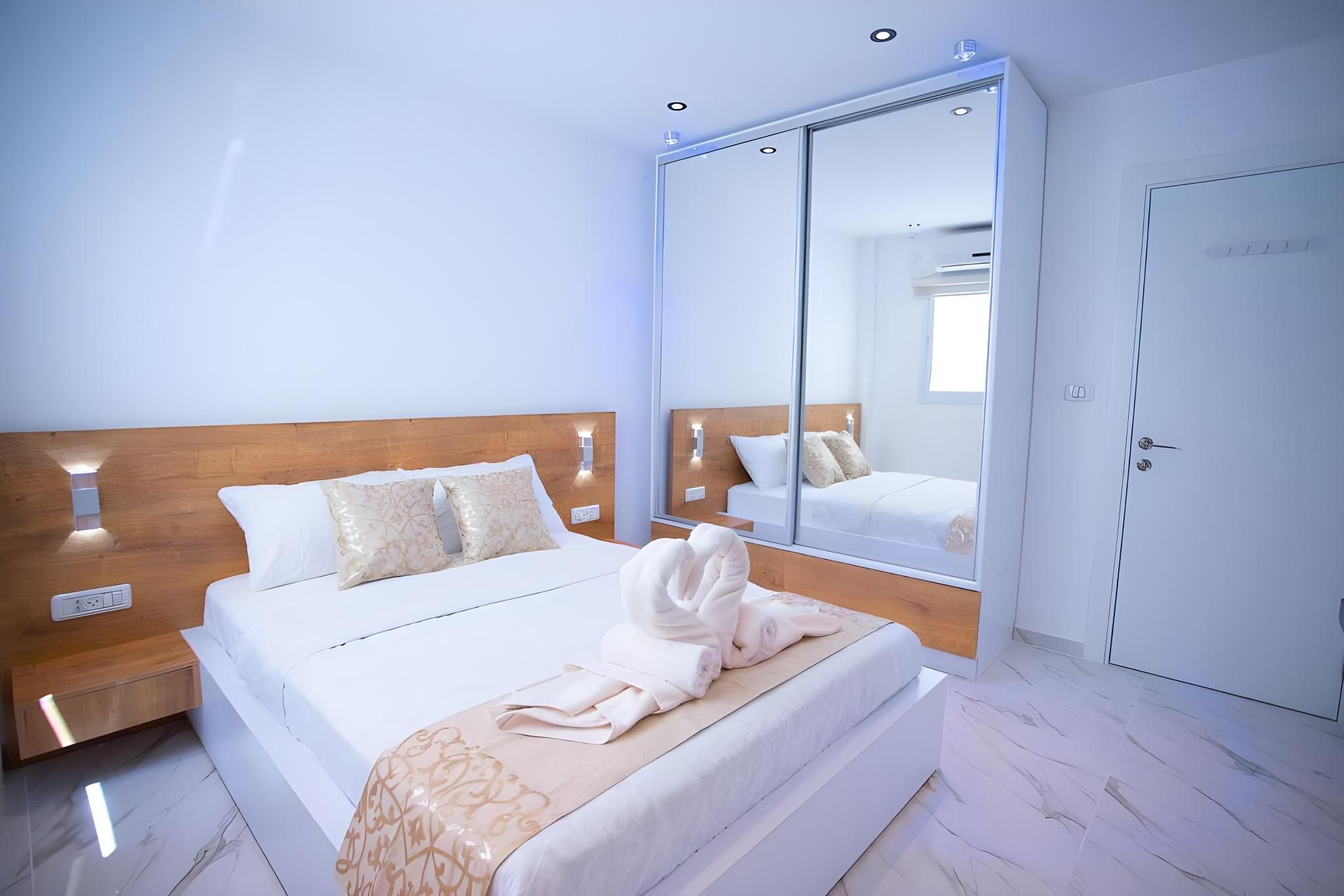 Deluxe Ground Floor