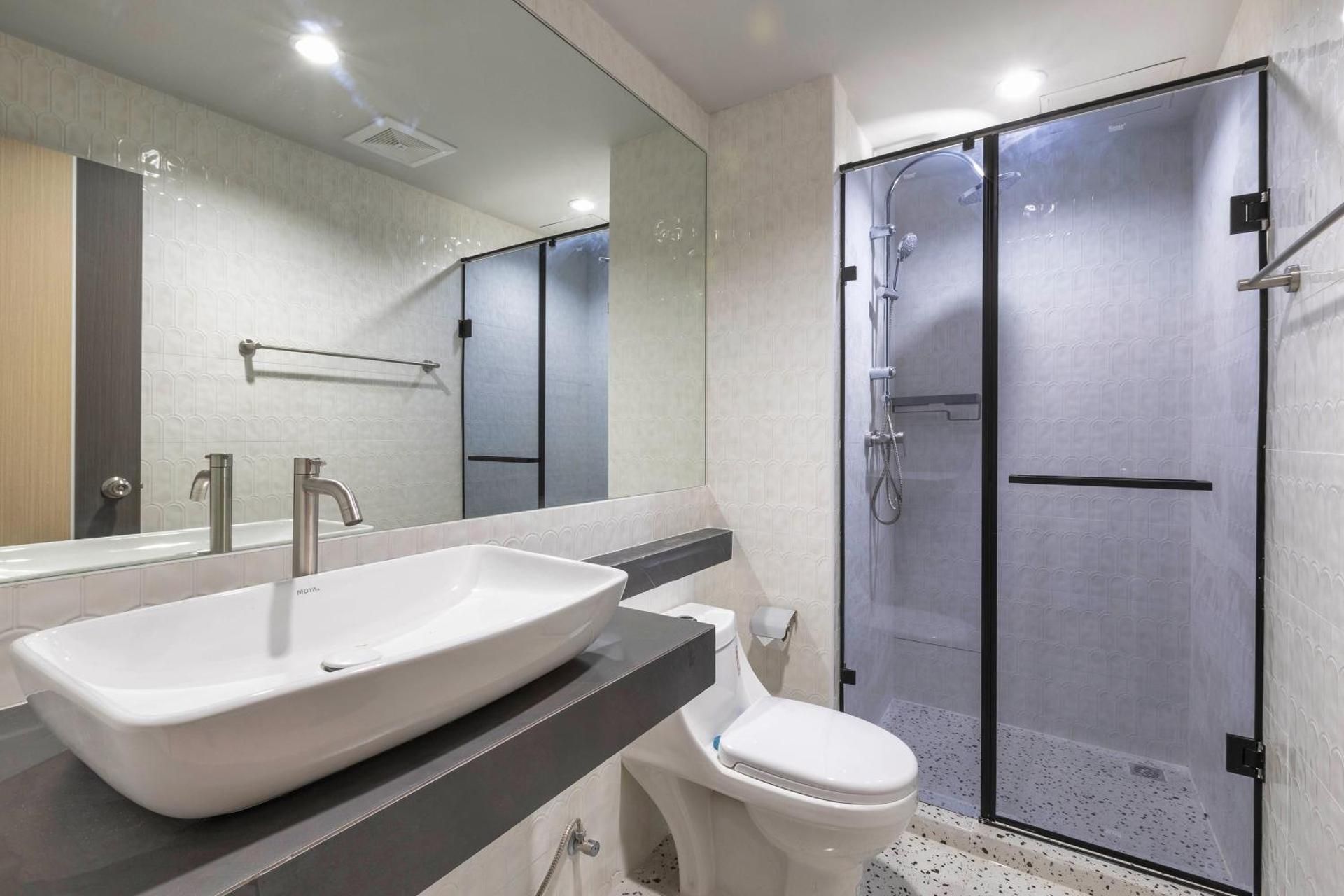 Dorm Premium Female 4 Sharing