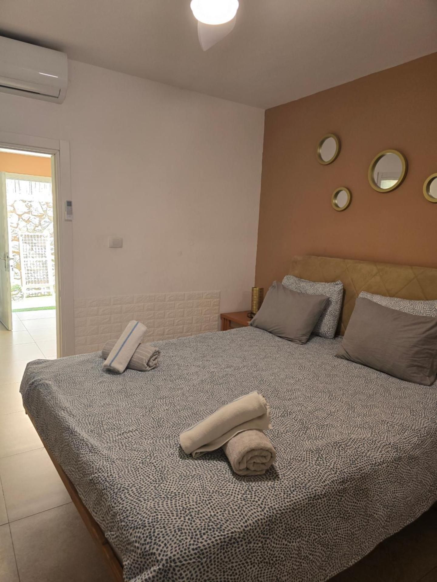 Eilot One-Bedroom Apartment - Ground Floor