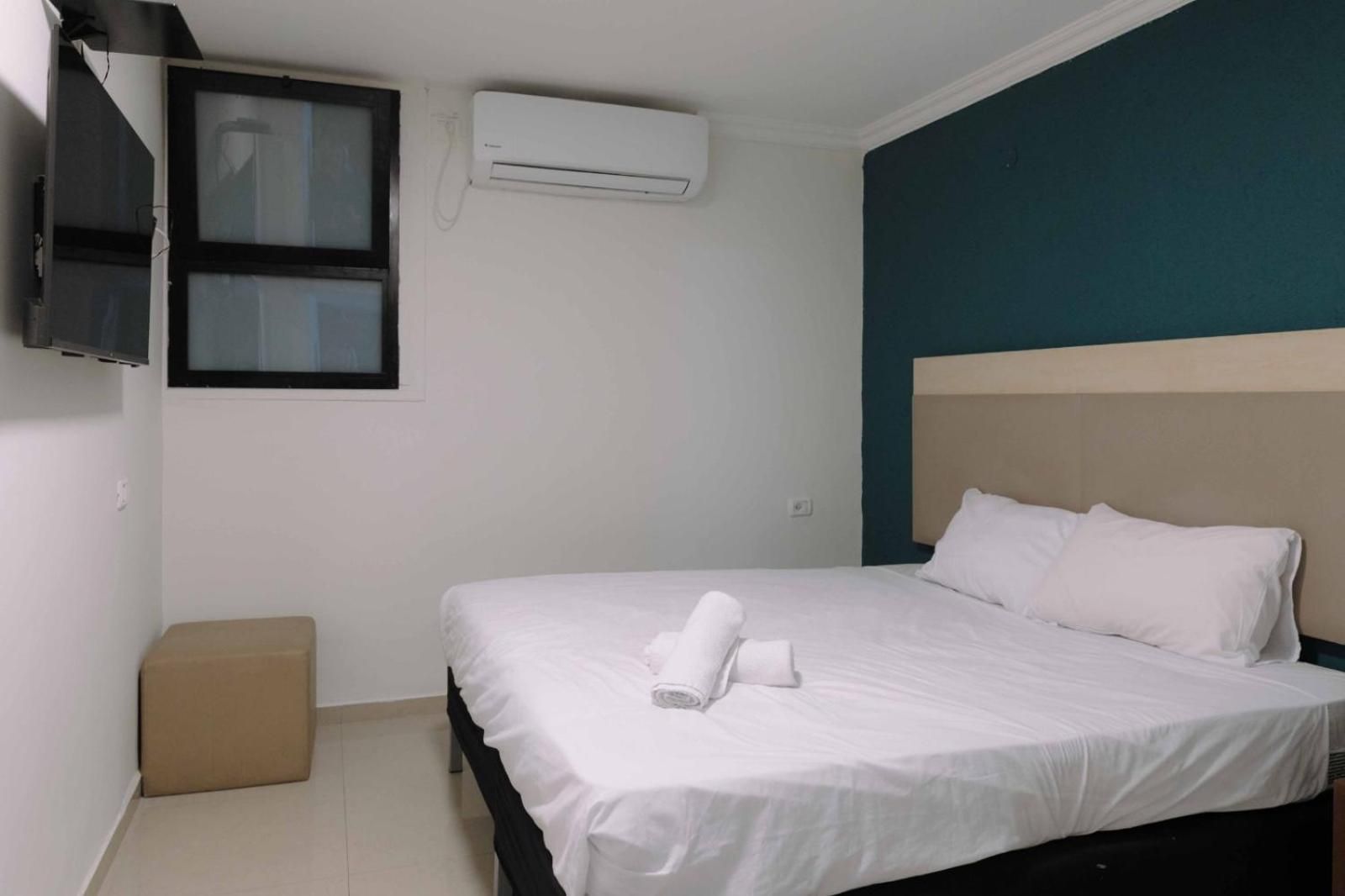 Rich Boutique Hotel Standard Studio- Roof Window 2