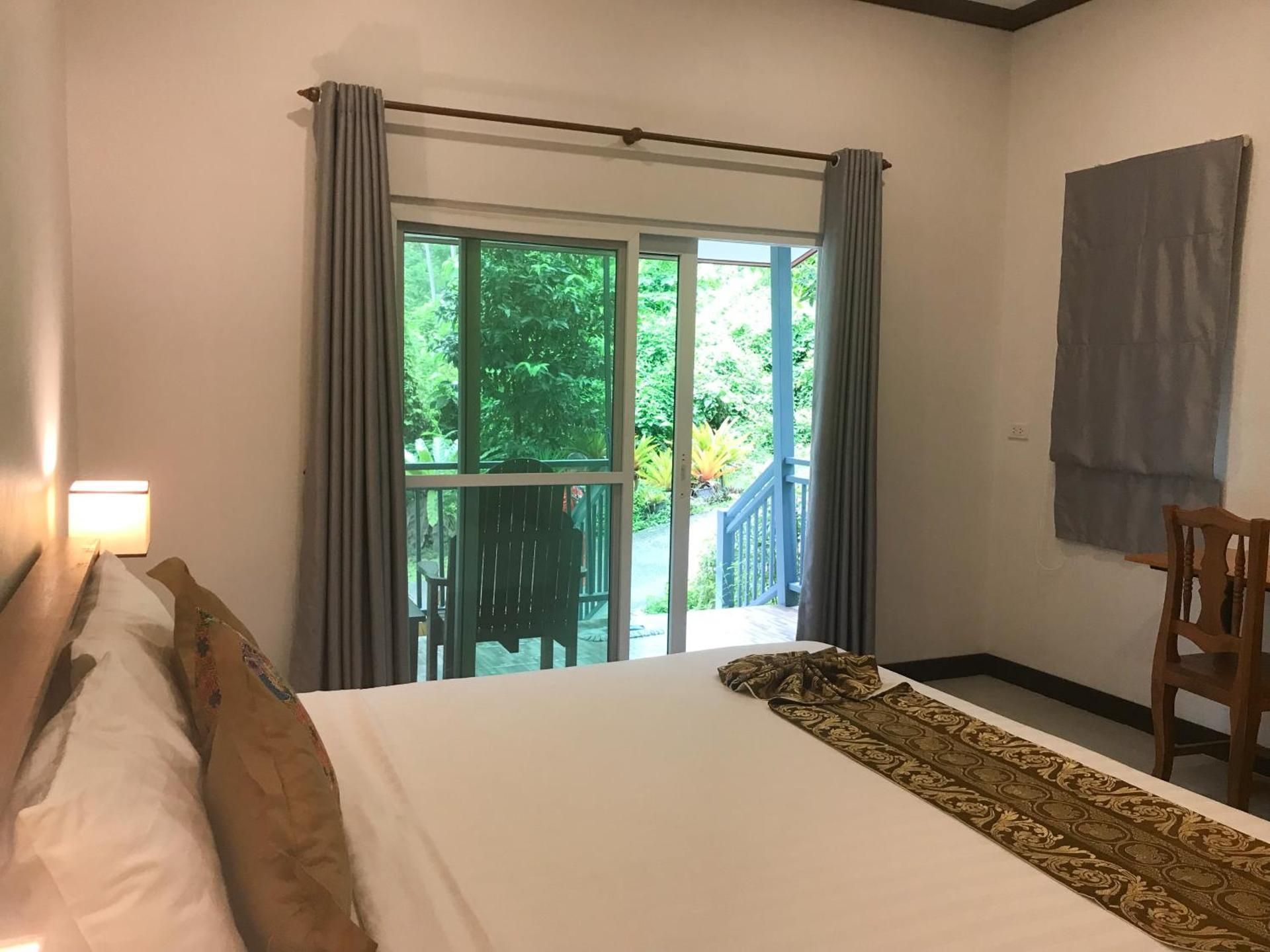 Deluxe Garden View Room