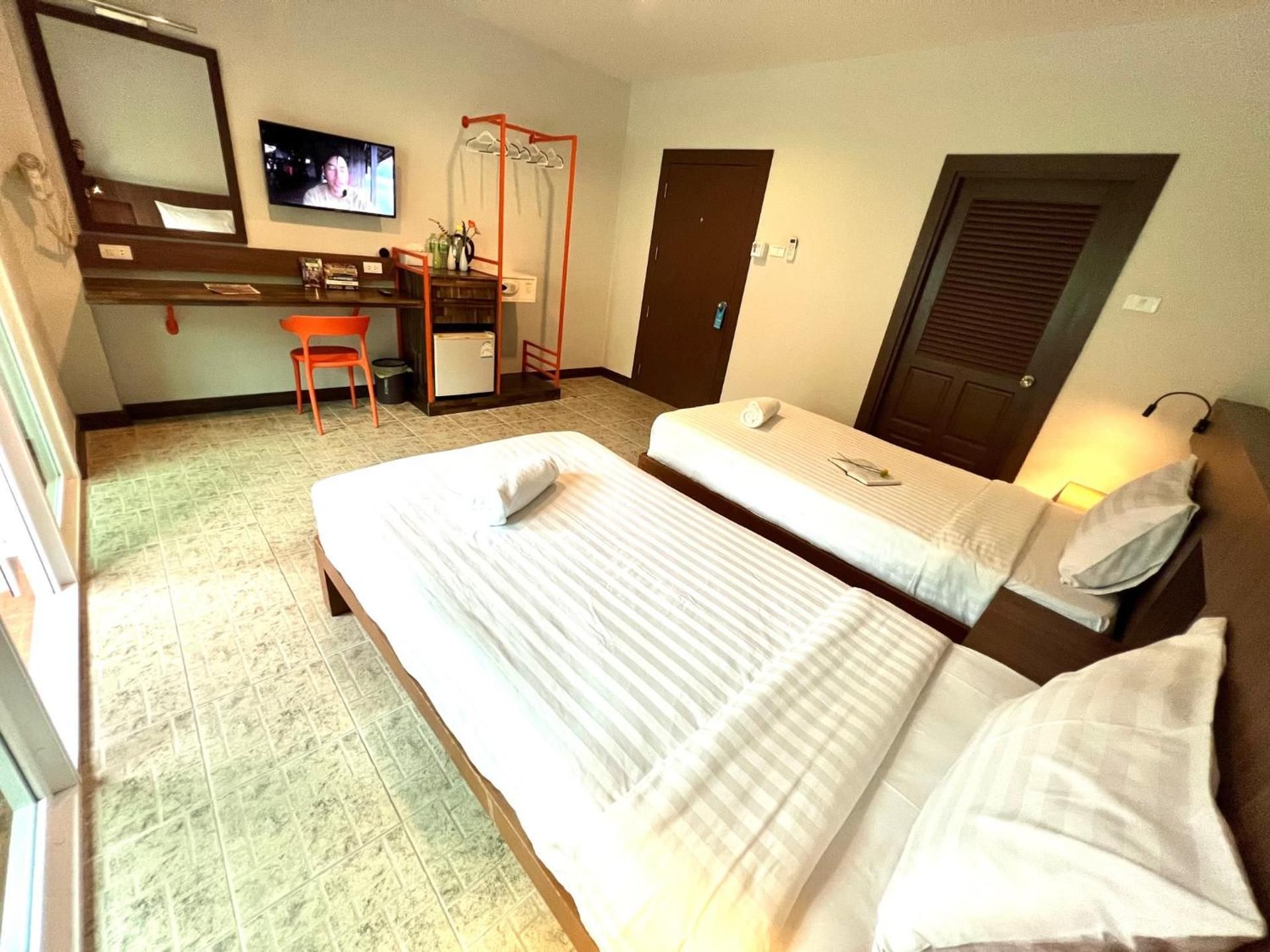 My Friend's House Karon Twin Room