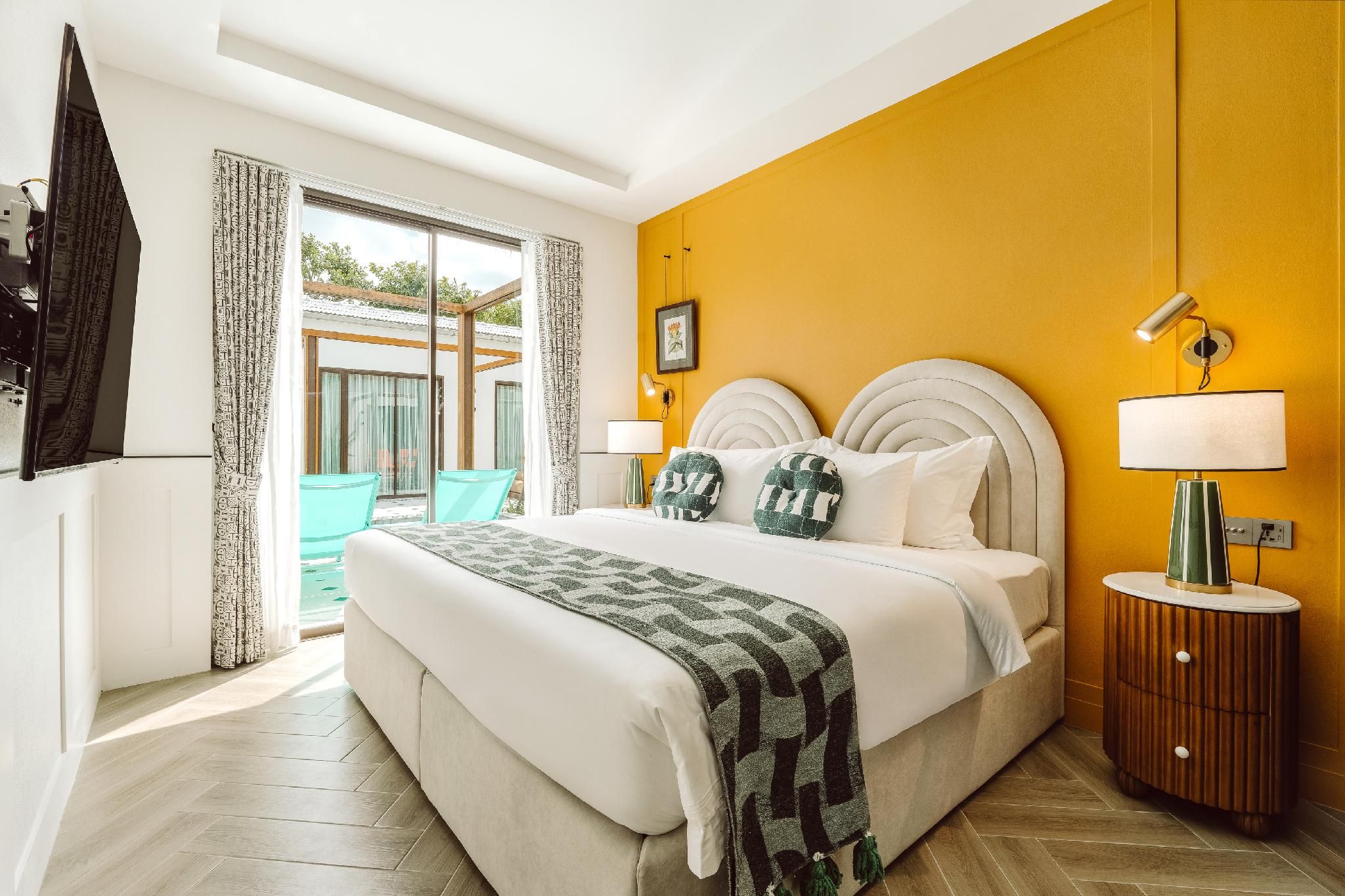 Two-Bedroom Lagoon Suite Villa - Up to 4 Guests - Free Drop-off Airport Transfer