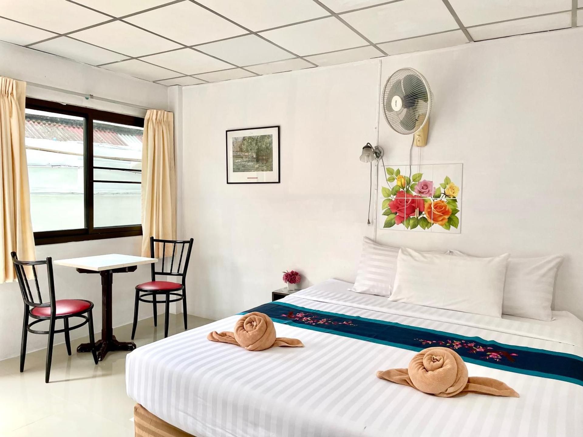 JJ Inn Standard Double Room