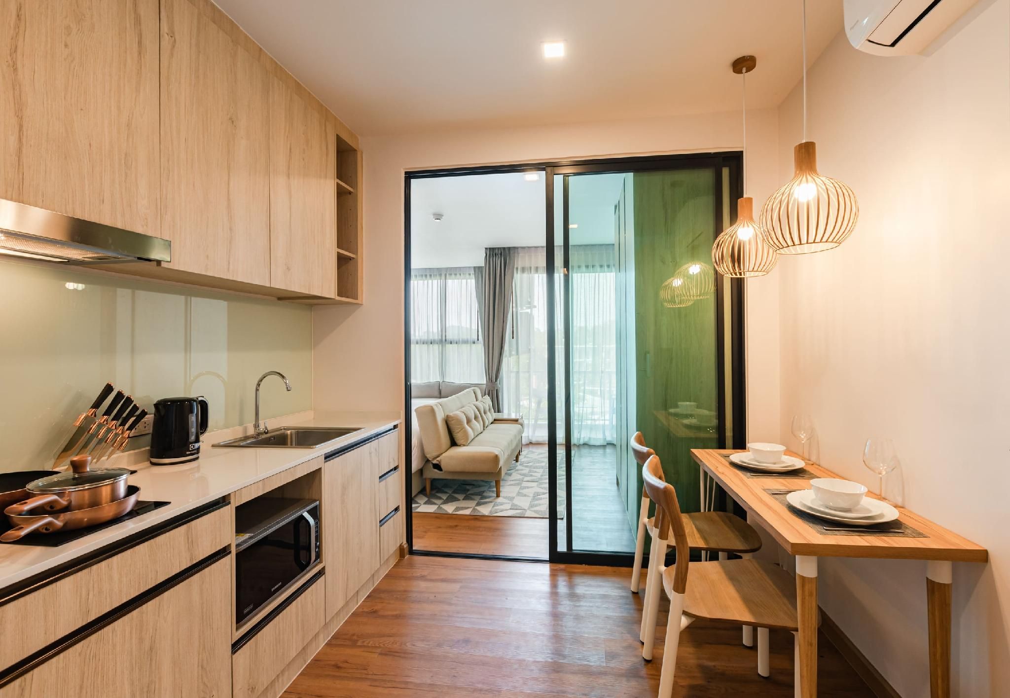 Classic One-Bedroom Apartment