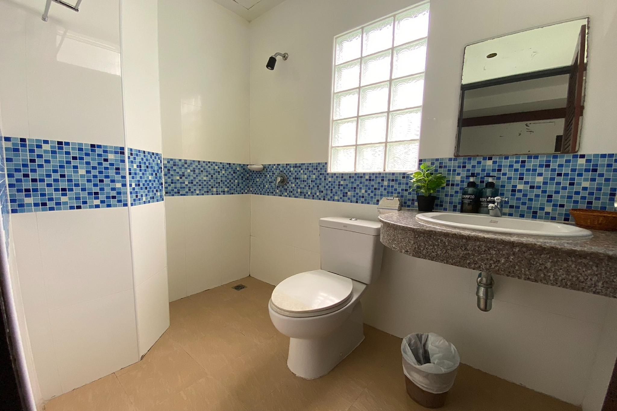 Aromdee @Naithon Beach Standard Twin Room 3