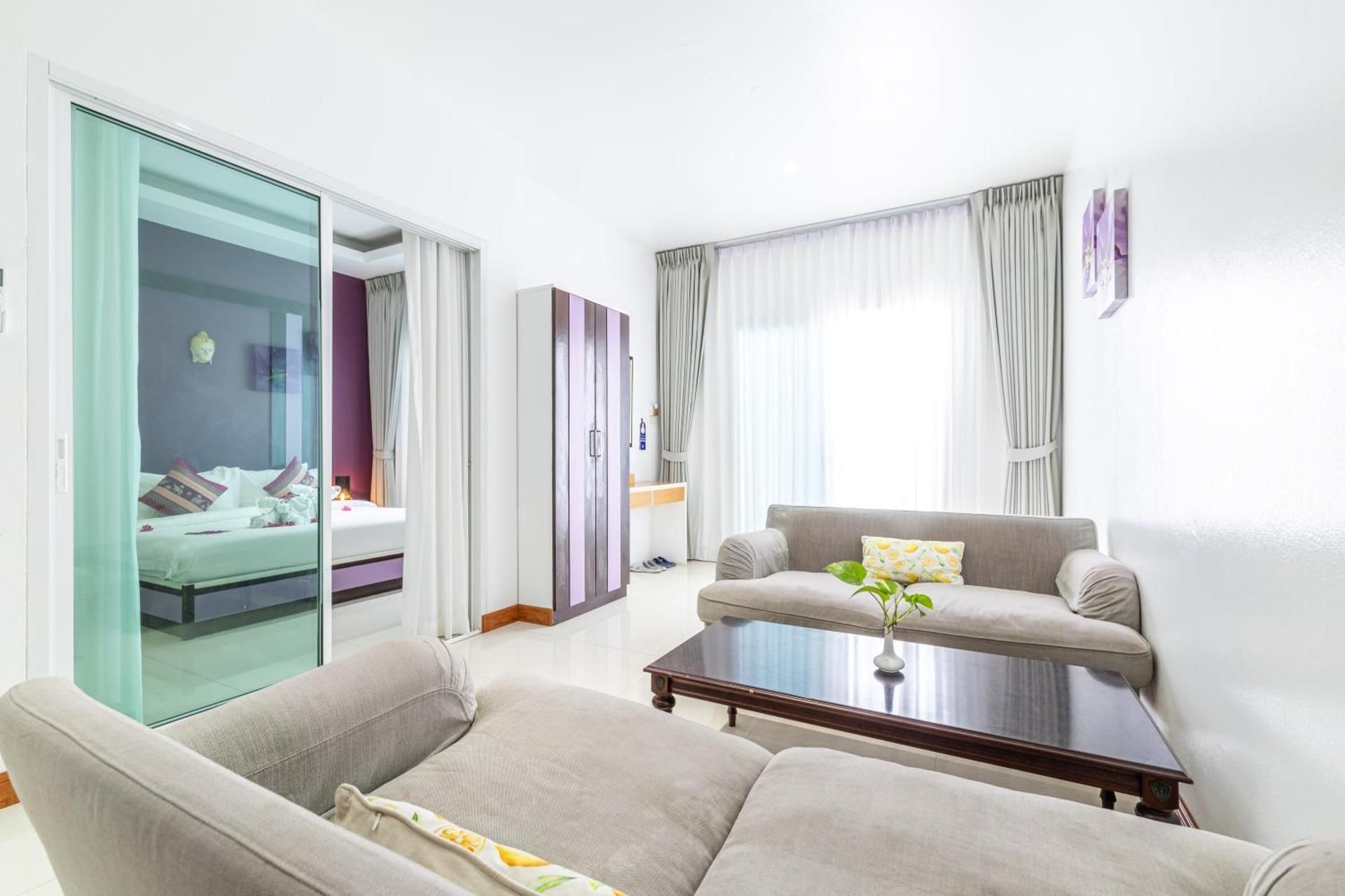 Junior Suite with Garden View