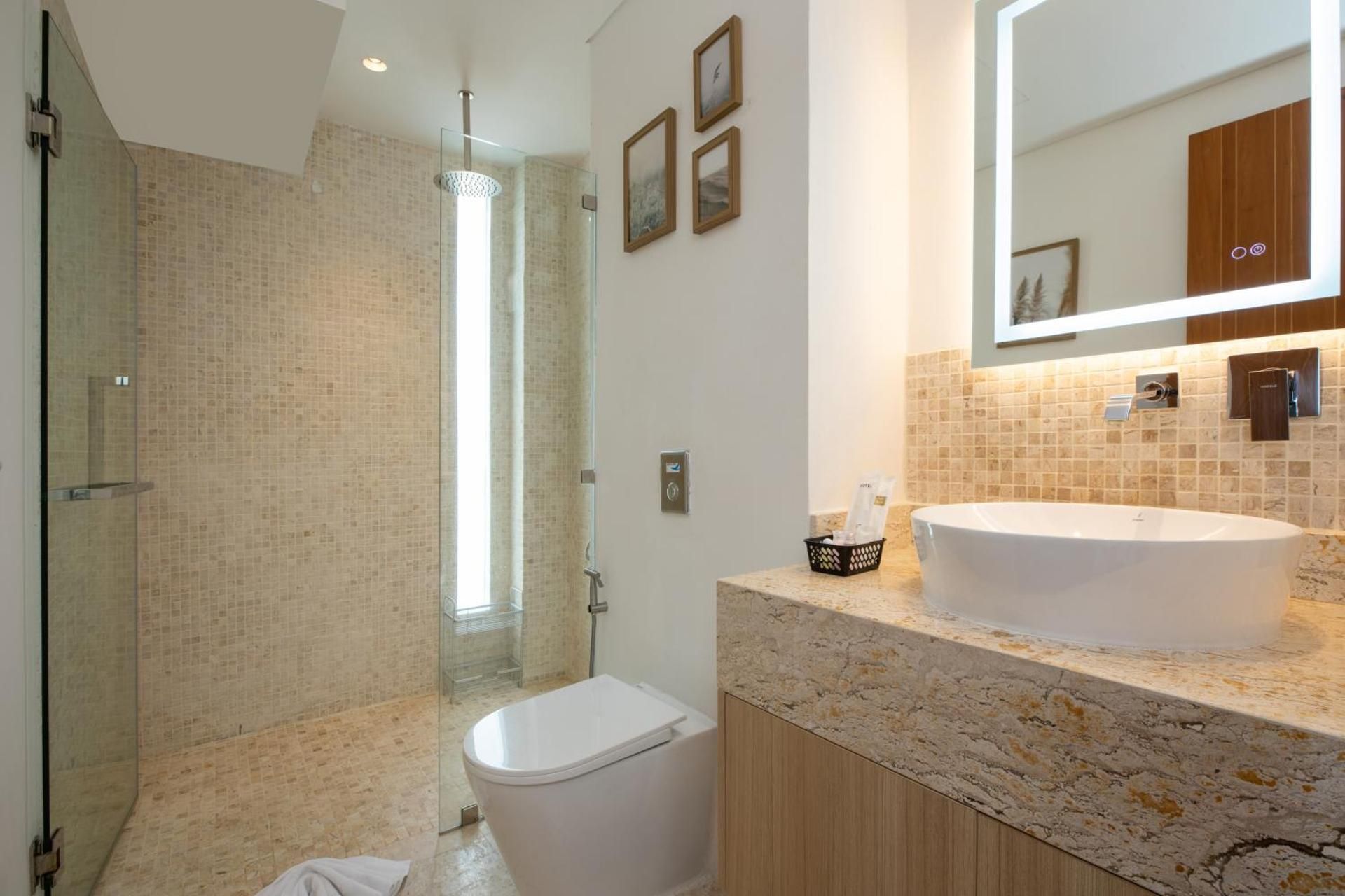 Three-Bedroom Apartment with Mountain View