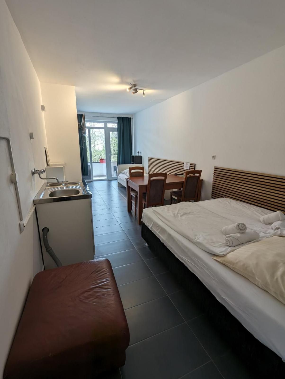 Hotel Mettmann Apartment with Balcony