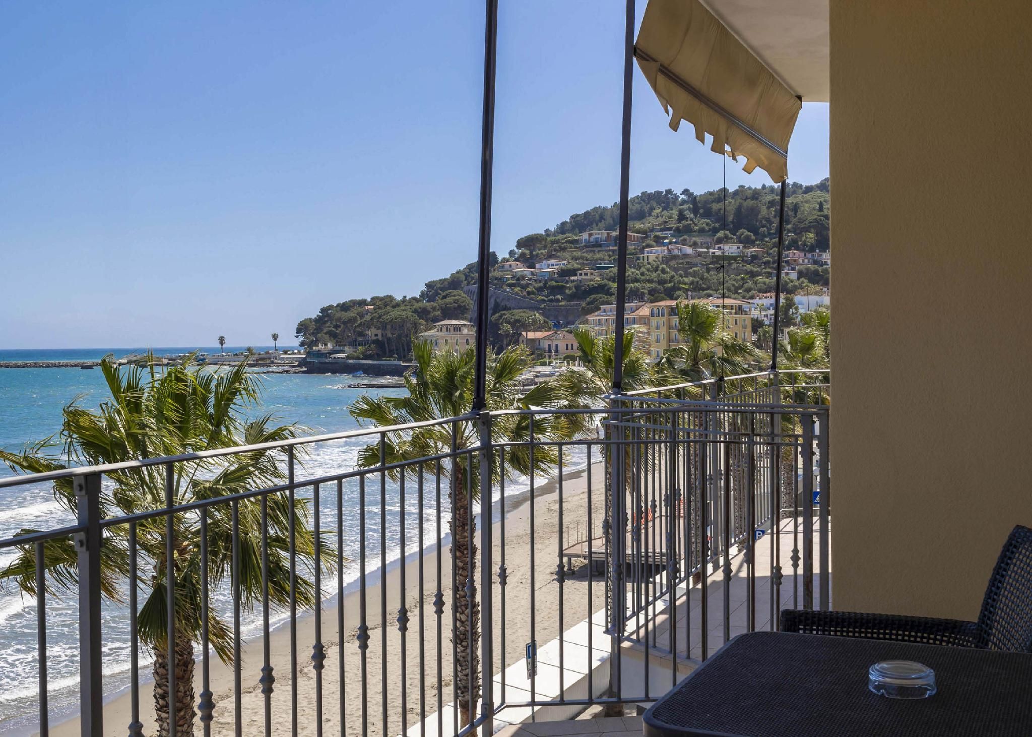 Sea View Triple Room