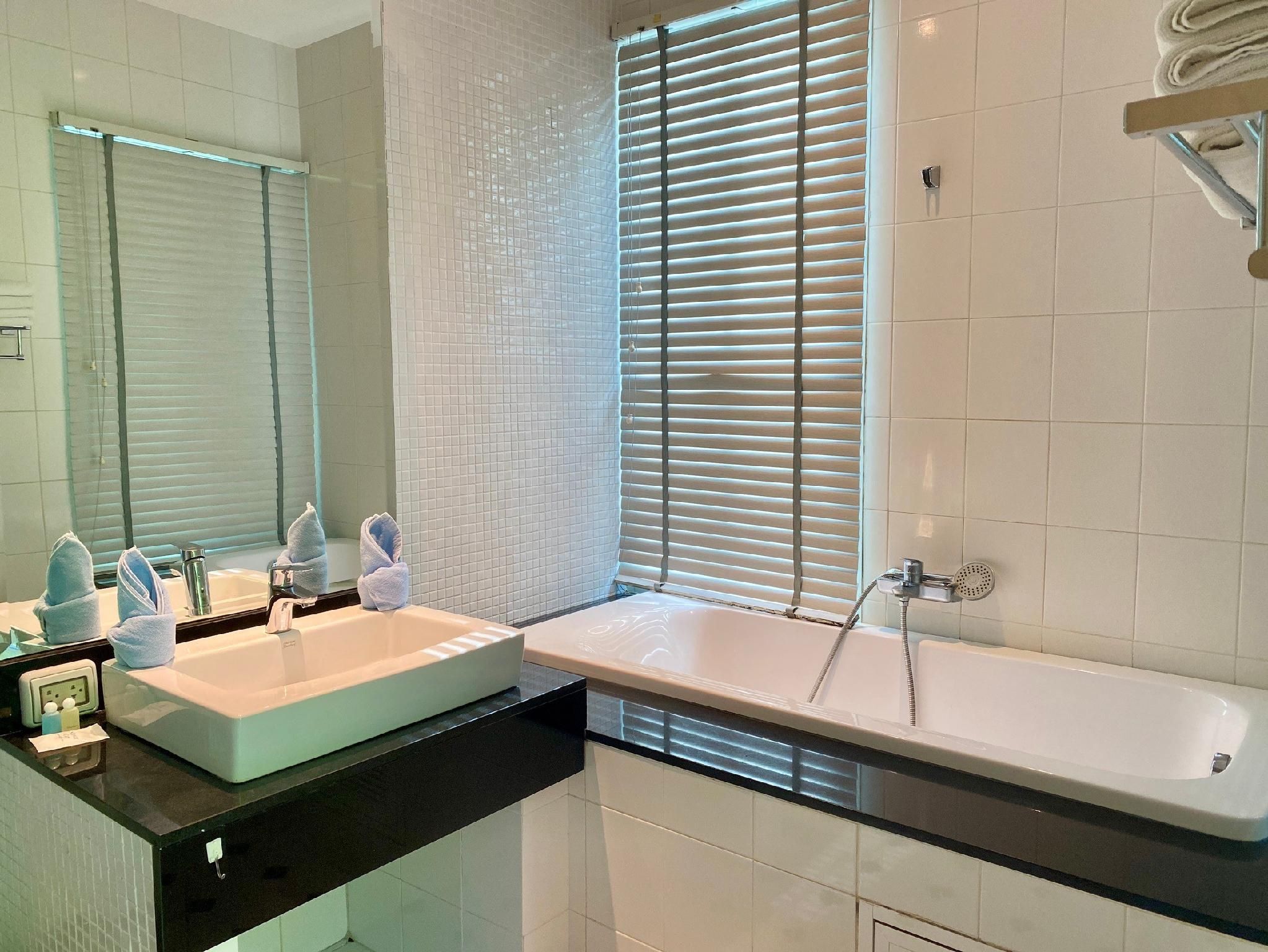 Family 2 Bedroom for 4 Person