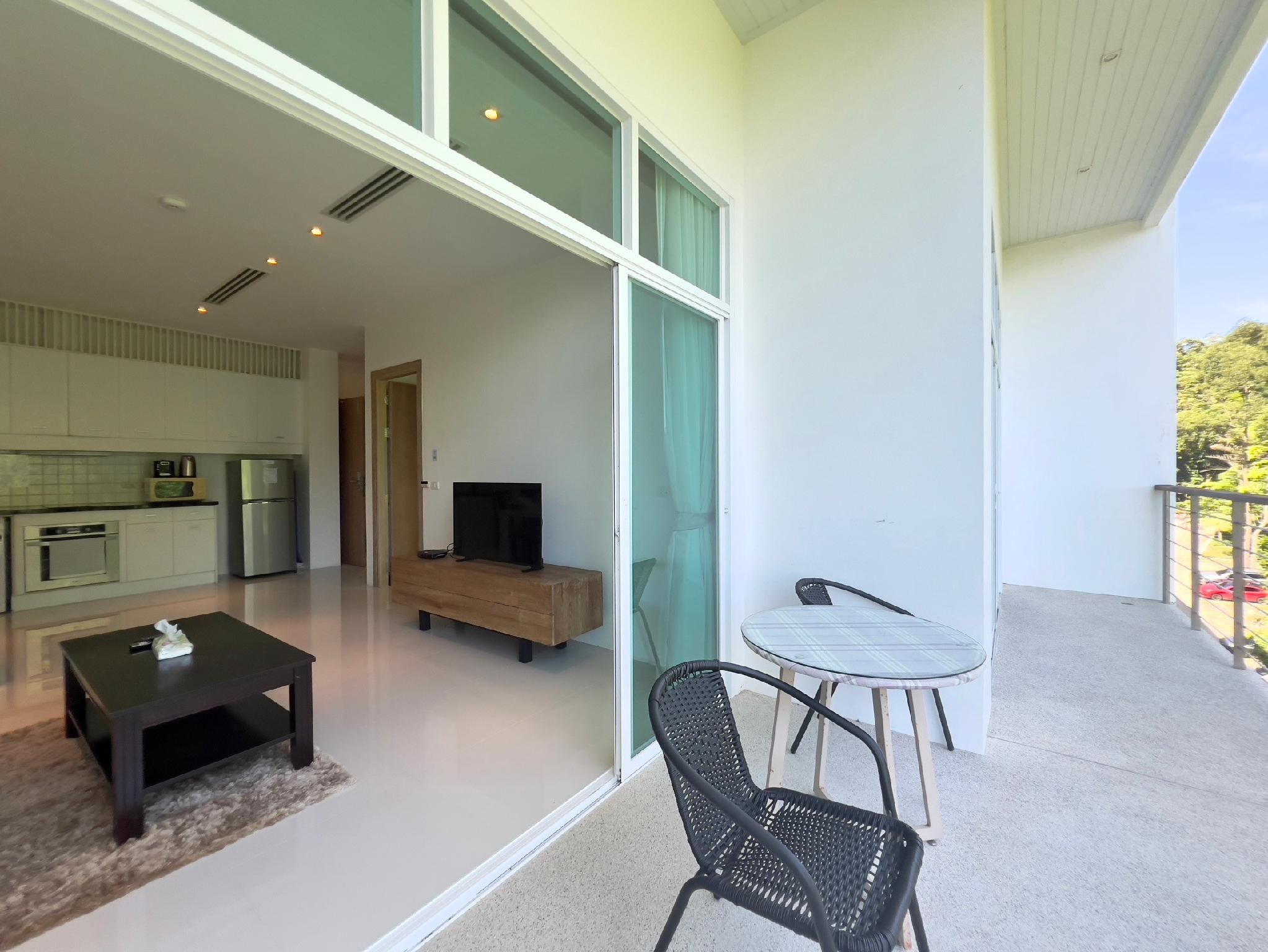 Standard - 1 Double Bed with Balcony