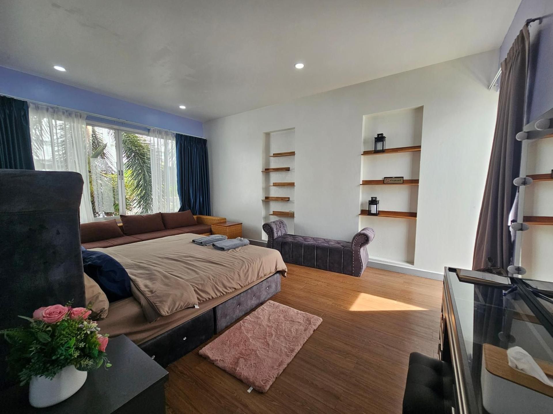 King Room with Pool View