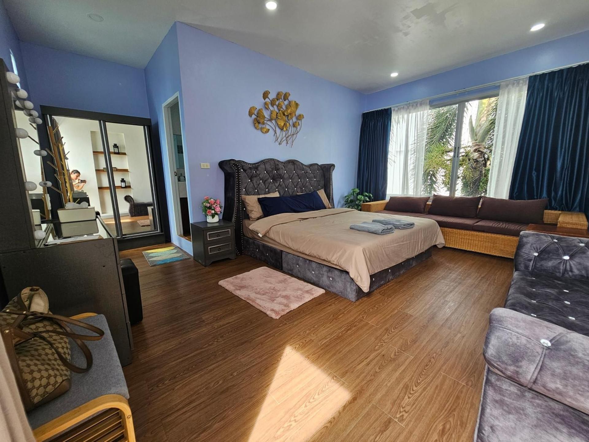 King Room with Pool View